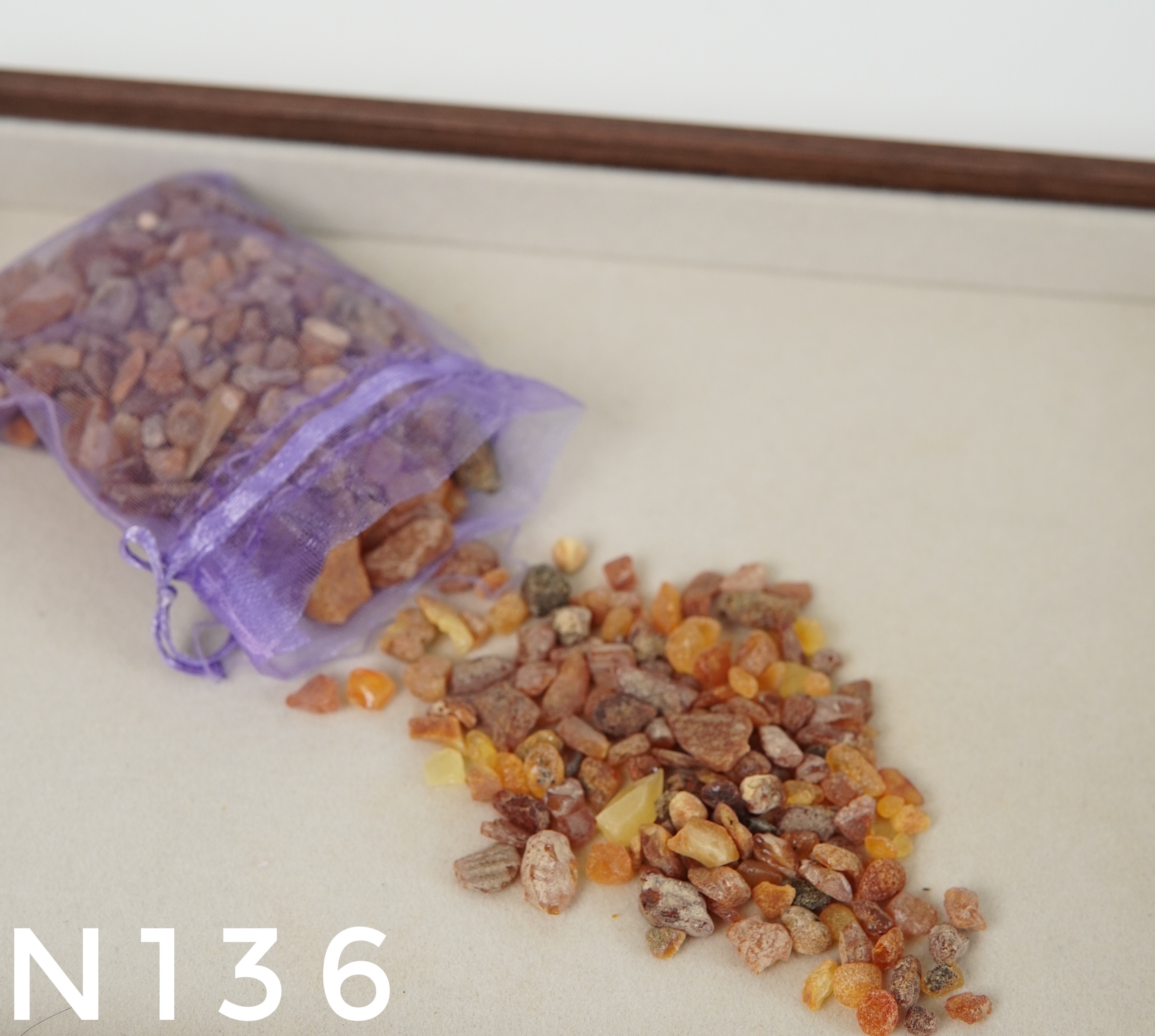 Vụn Hổ Phách Thô Đa Sắc – N136