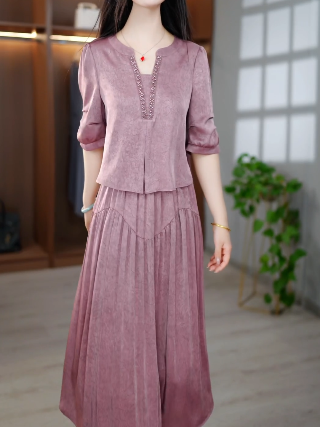 18645 - Đầm xòe tay lỡ kiểu giả rời, viền hạt
