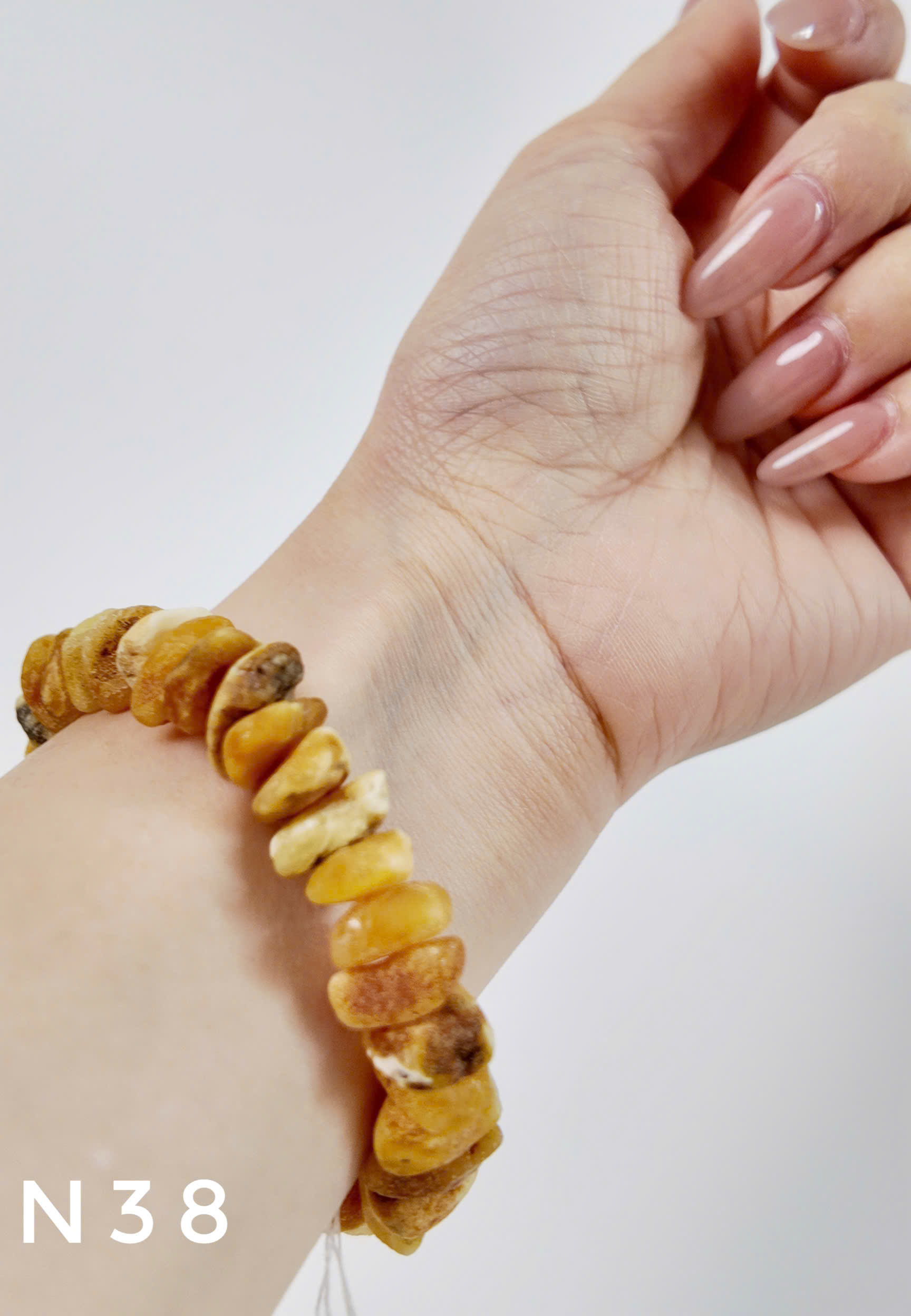 Lắc Tay Hổ Phách Mật Bạch Thô Dáng Tự Nhiên Size Nhỏ – N38