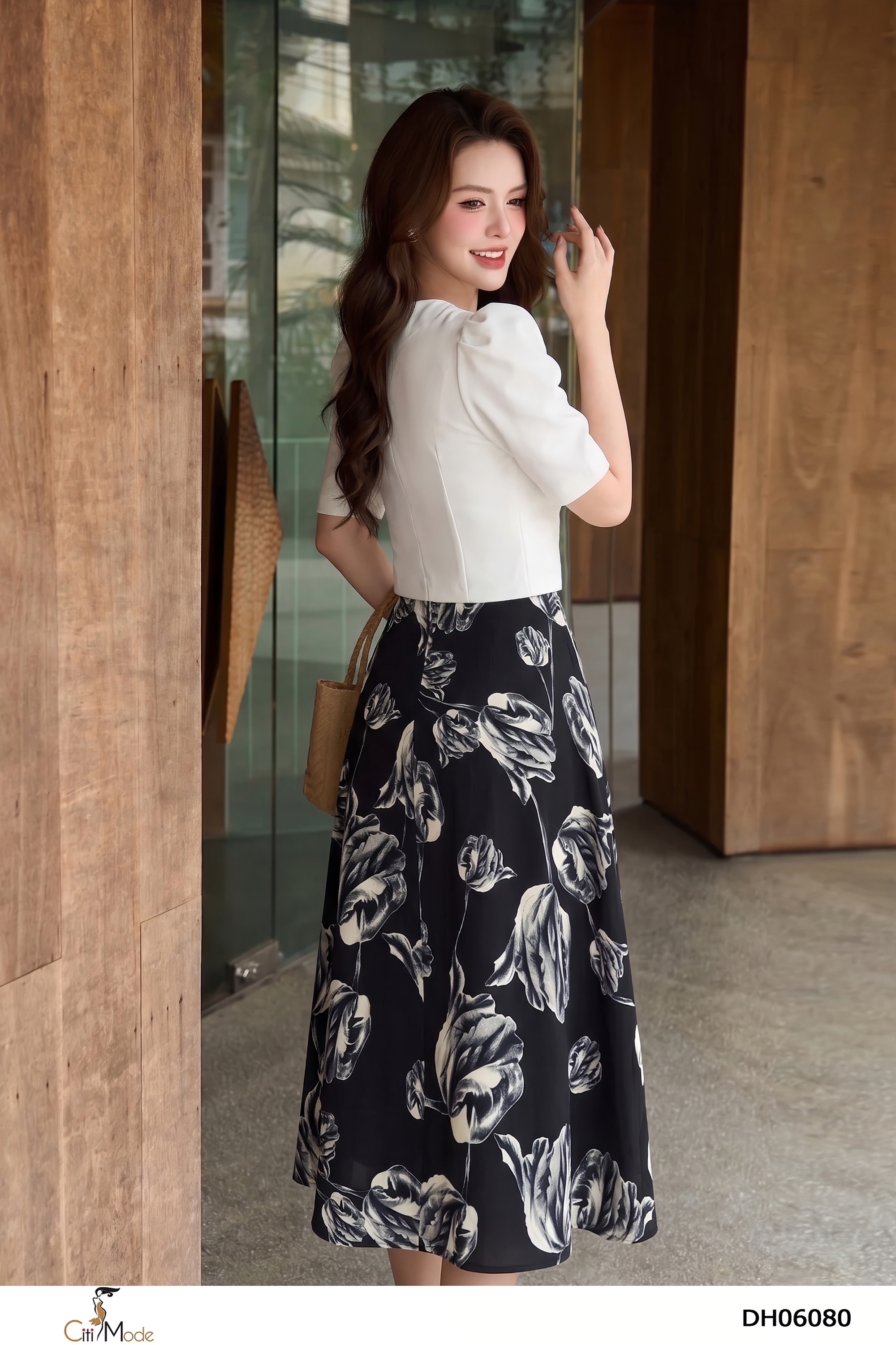 Đầm xòe hoa đen phối trắng kem, nơ cổ tay lỡ_thumbnail_4