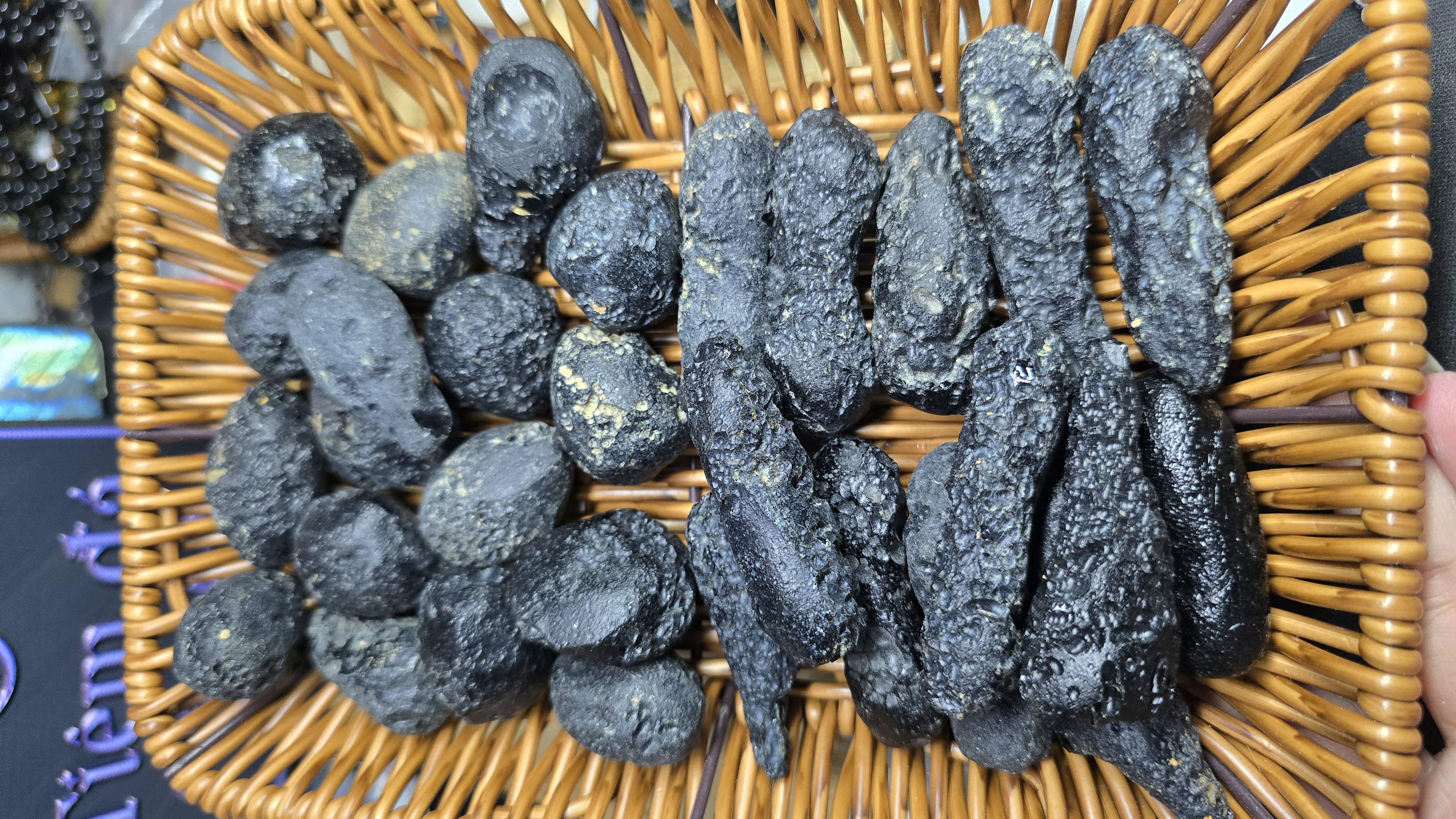 Indochinite Tektite Thủy Tinh Thiên Thạch Đông Dương