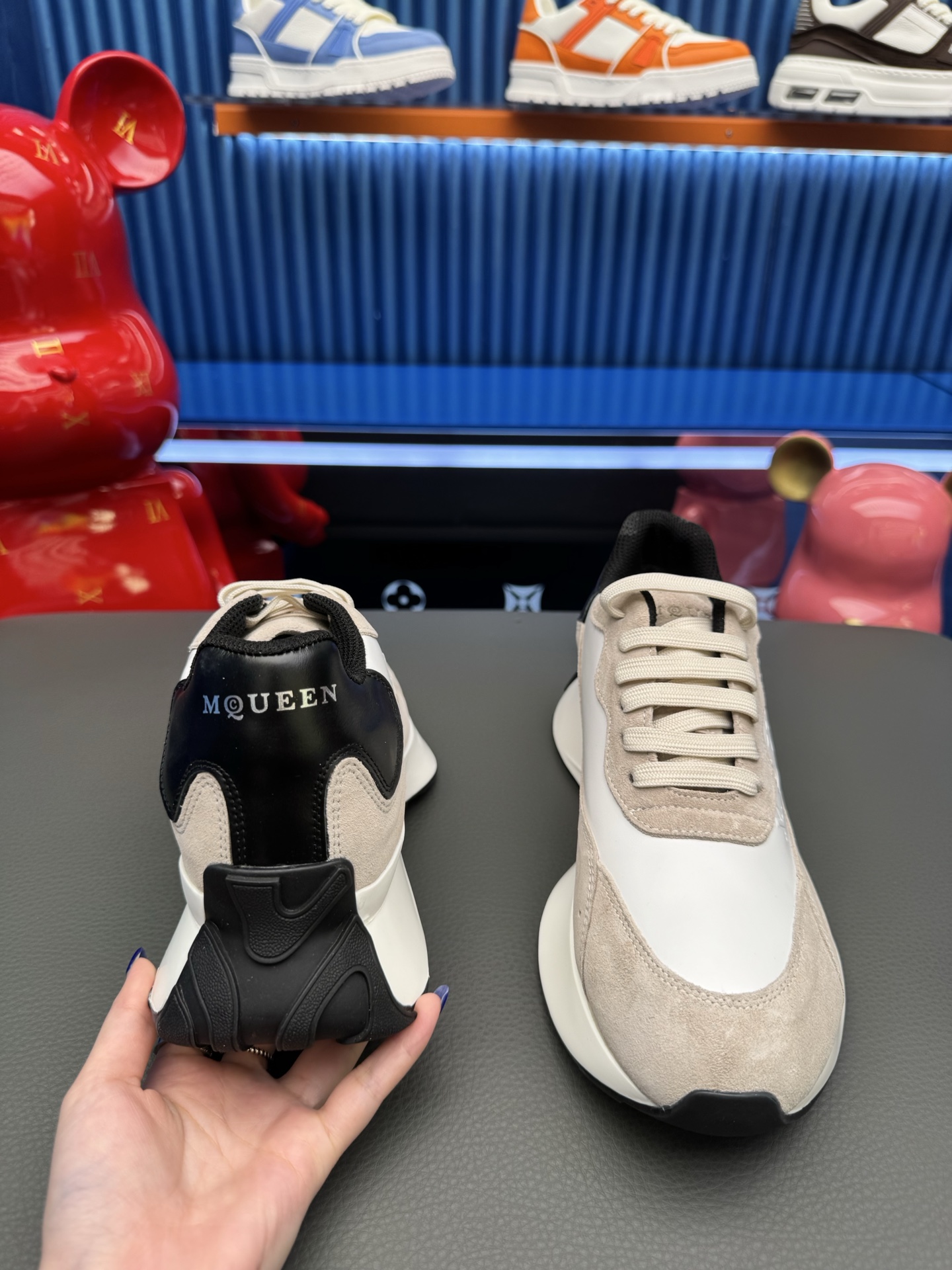 Giày MCQ