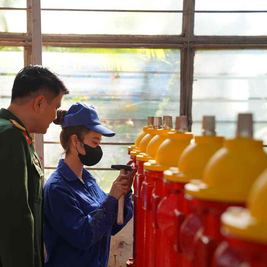 Trụ nước chữa cháy 3 cửa 83MEC – DN100, DN125, DN150_thumbnail_1