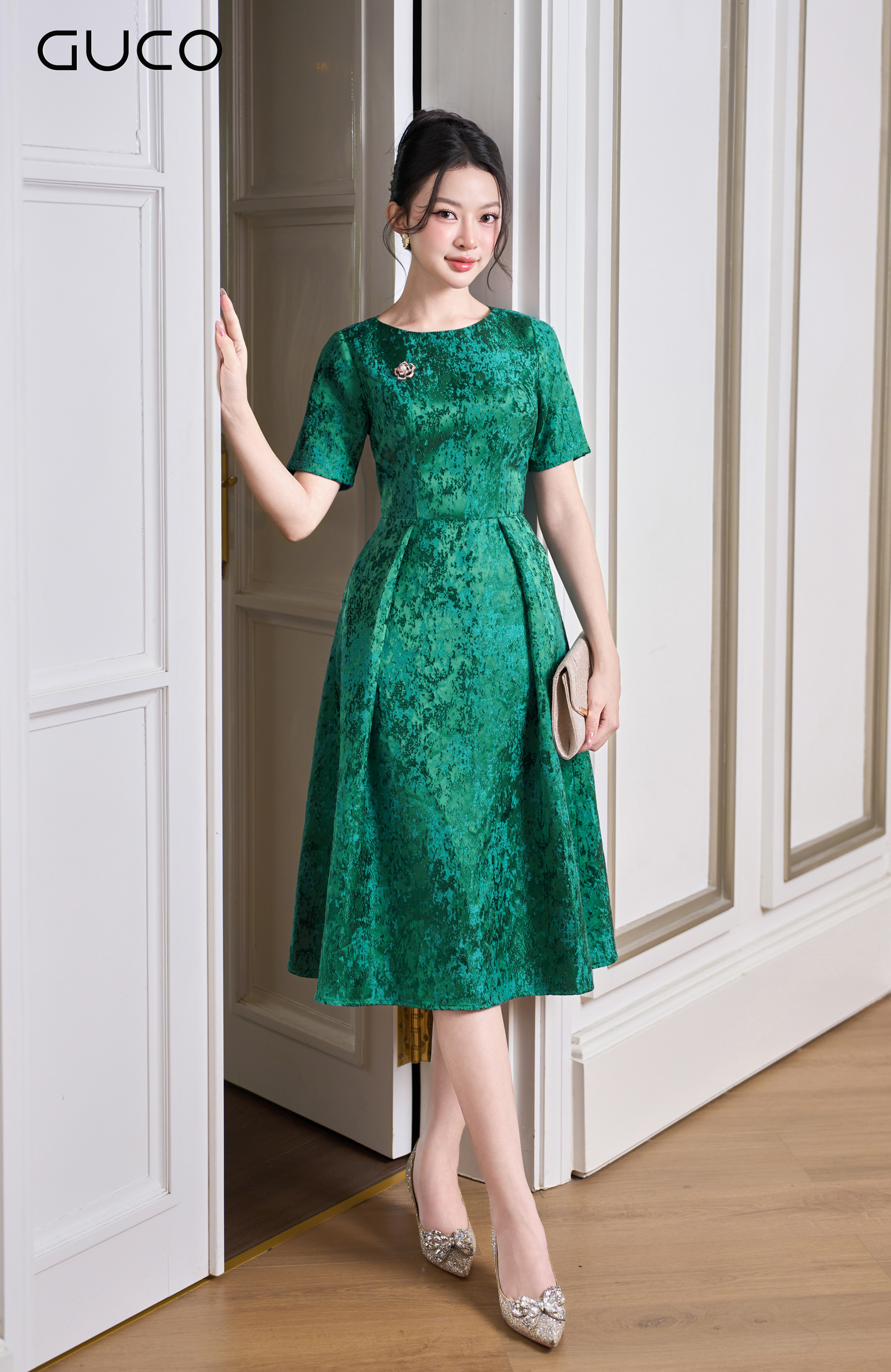 ĐẦM XÒE GẤM TAFFTA DỰ TIỆC - XANH