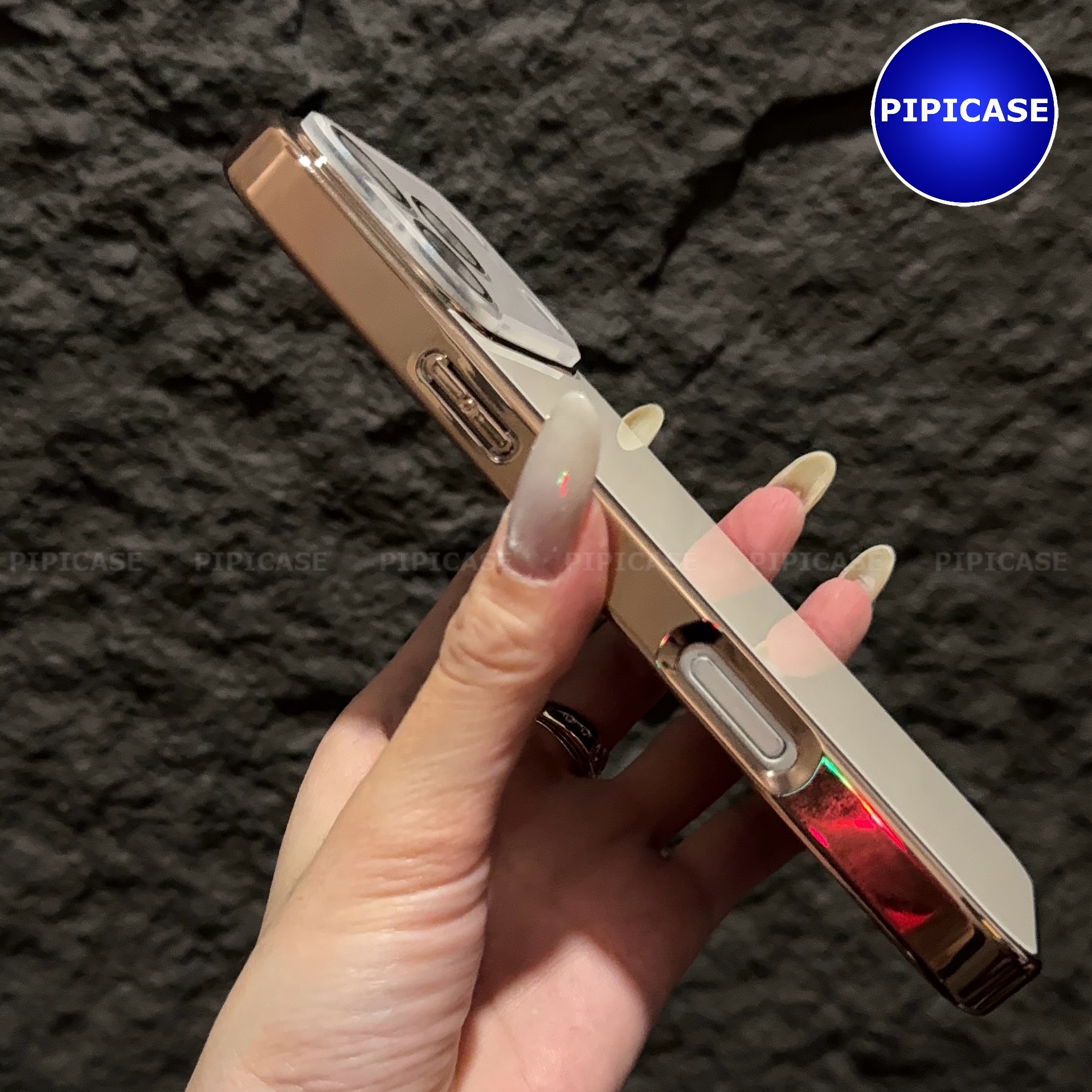 Ốp Lưng iPhone 17 Pro Max - Gash - Vàng_thumbnail_4
