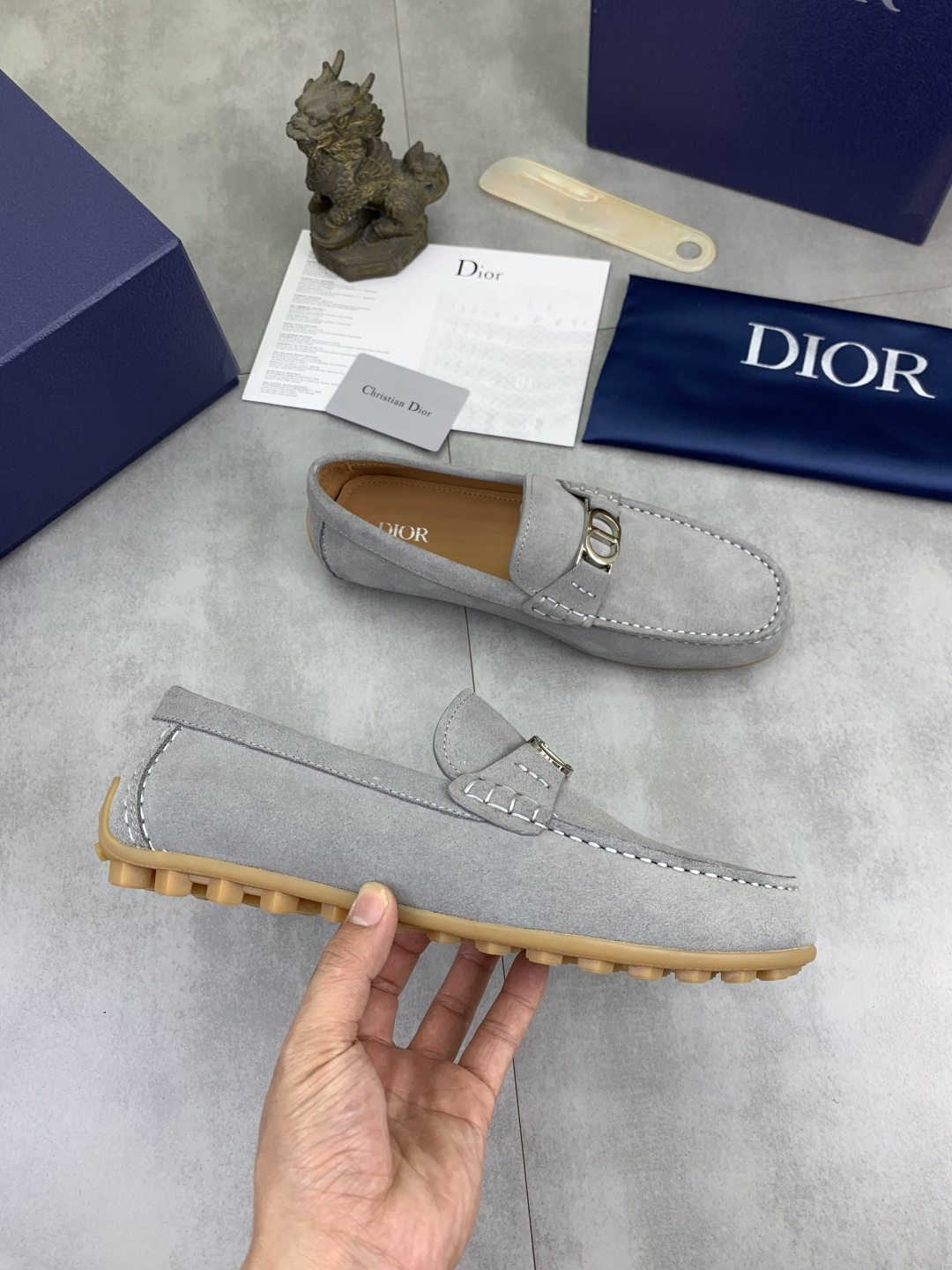 Giày Moca Dior