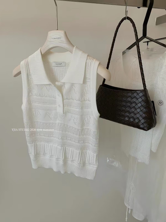 Lucas - Set áo zile len cổ bẻ thêu họa tiết lỗ + chân váy xòe xếp ly dáng lửng_thumbnail_7