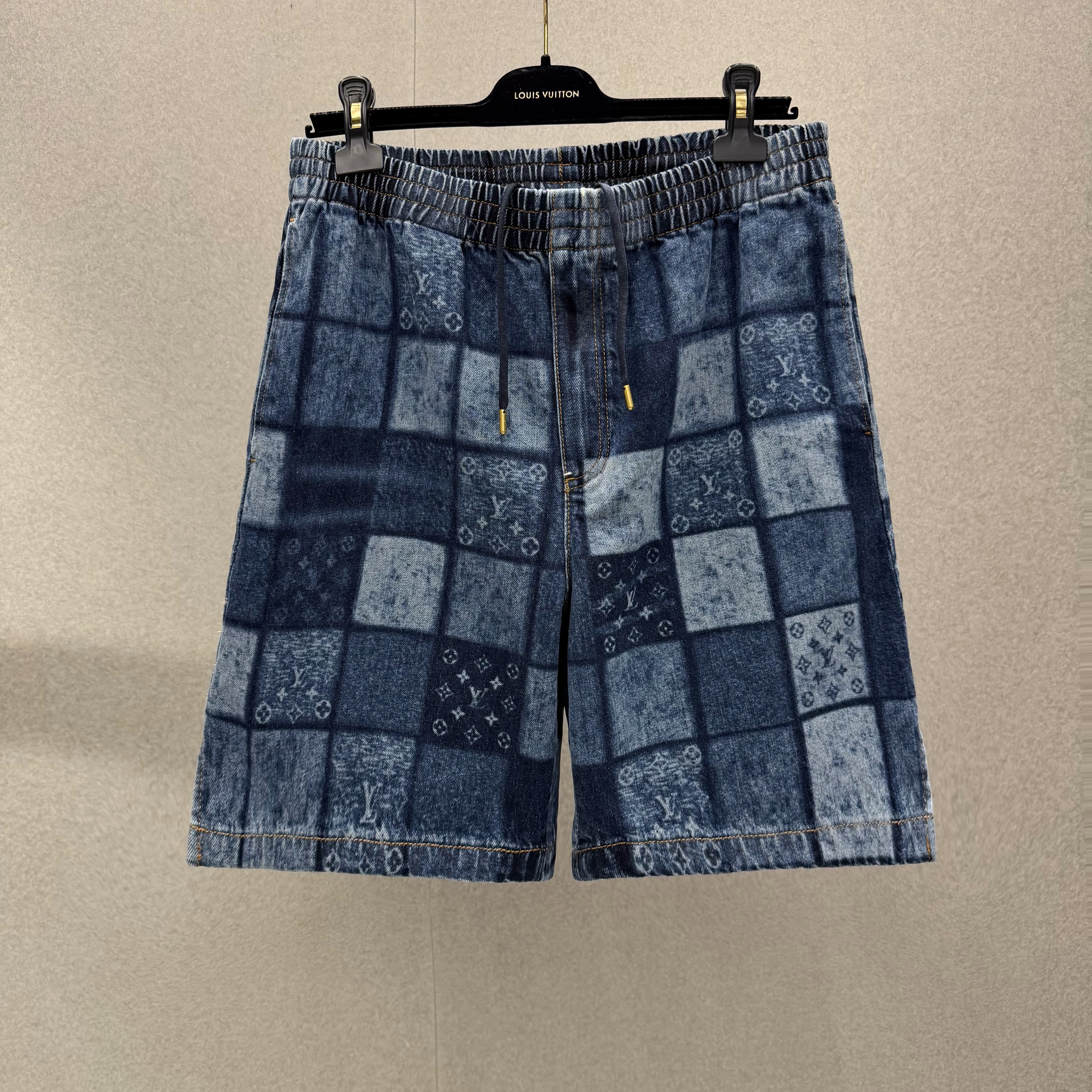 Quần Short LV
