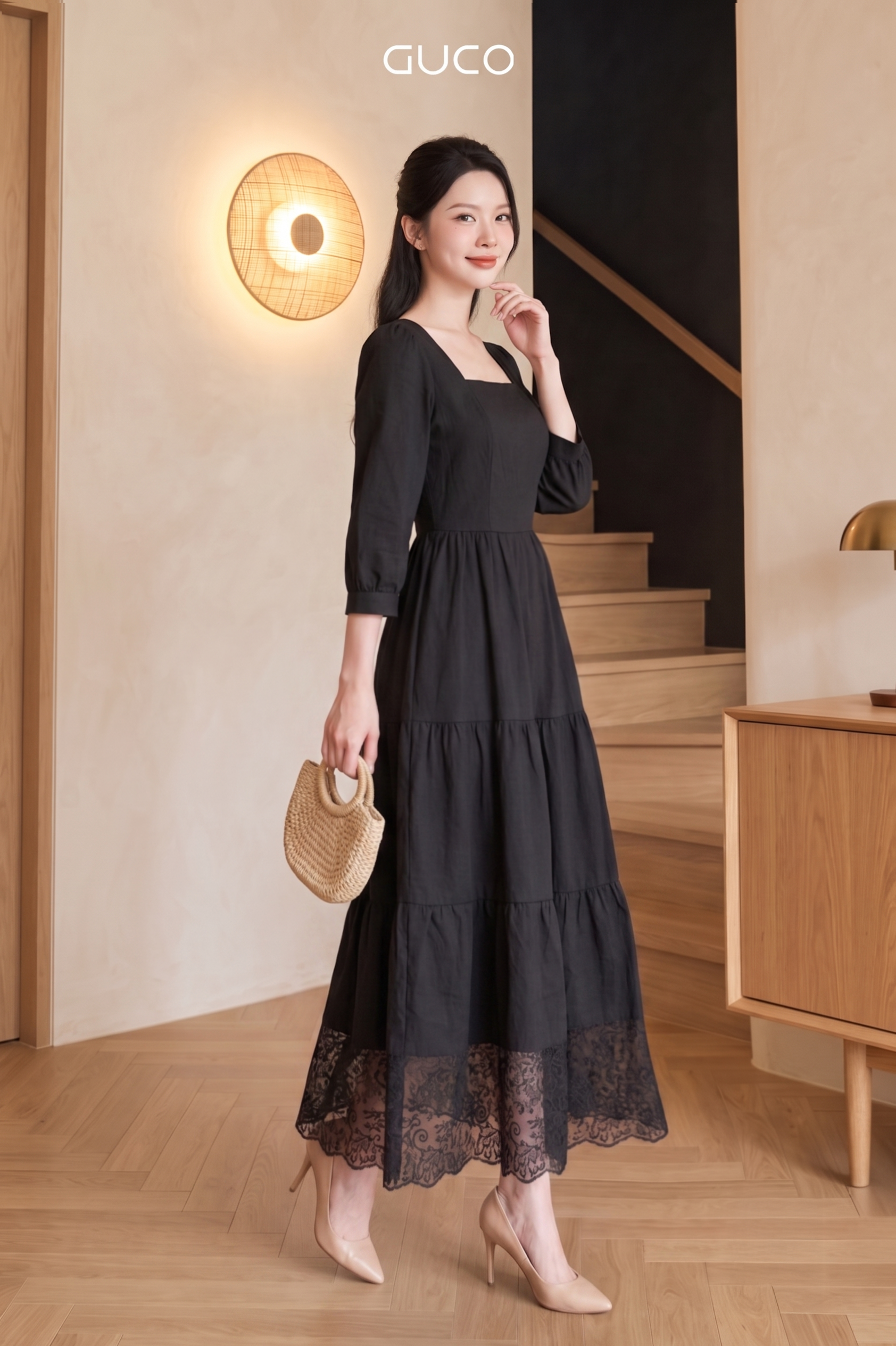 Đầm Xòe Đen Tay Lỡ Tùng Phối Ren