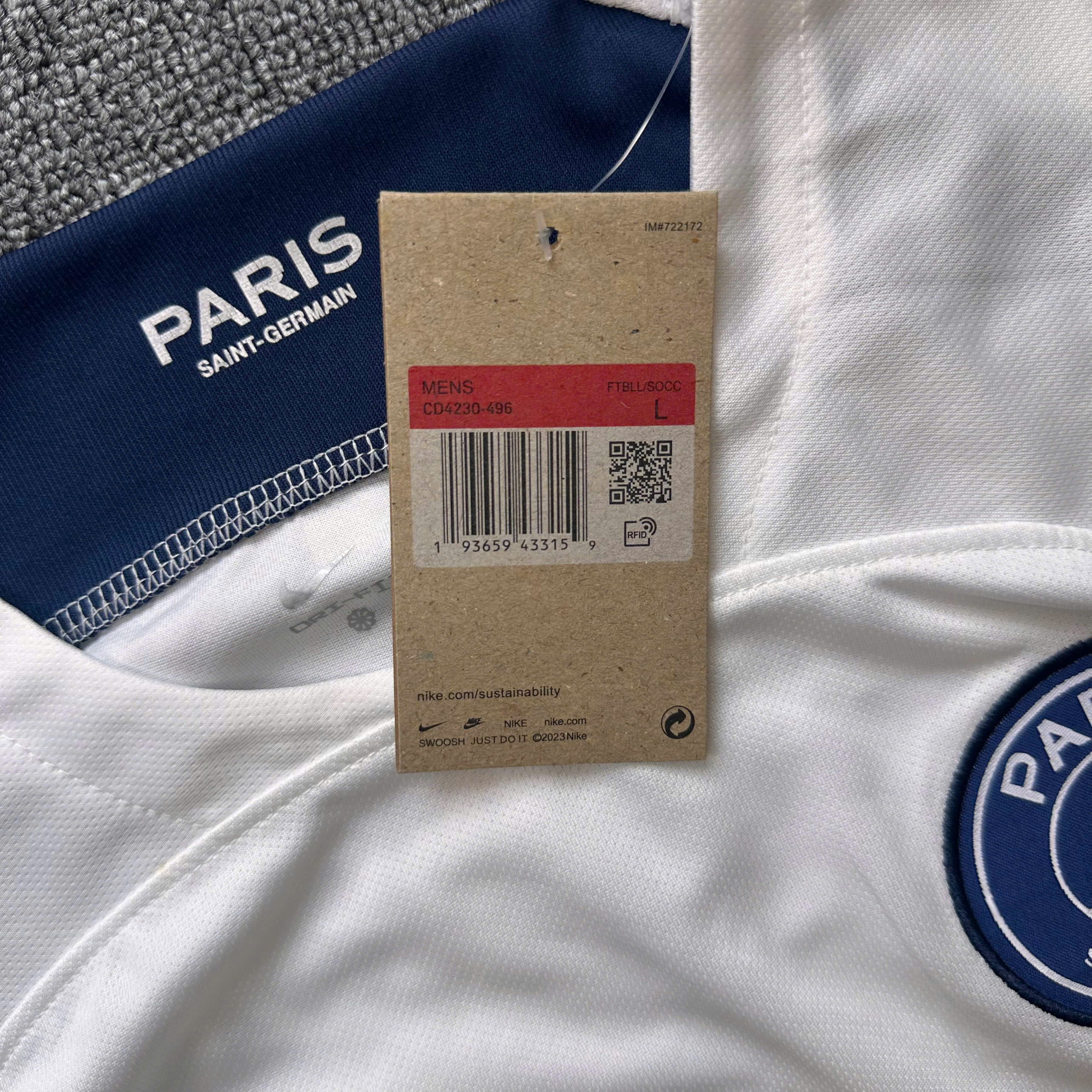 SALE 19 - Size: L_thumbnail_3