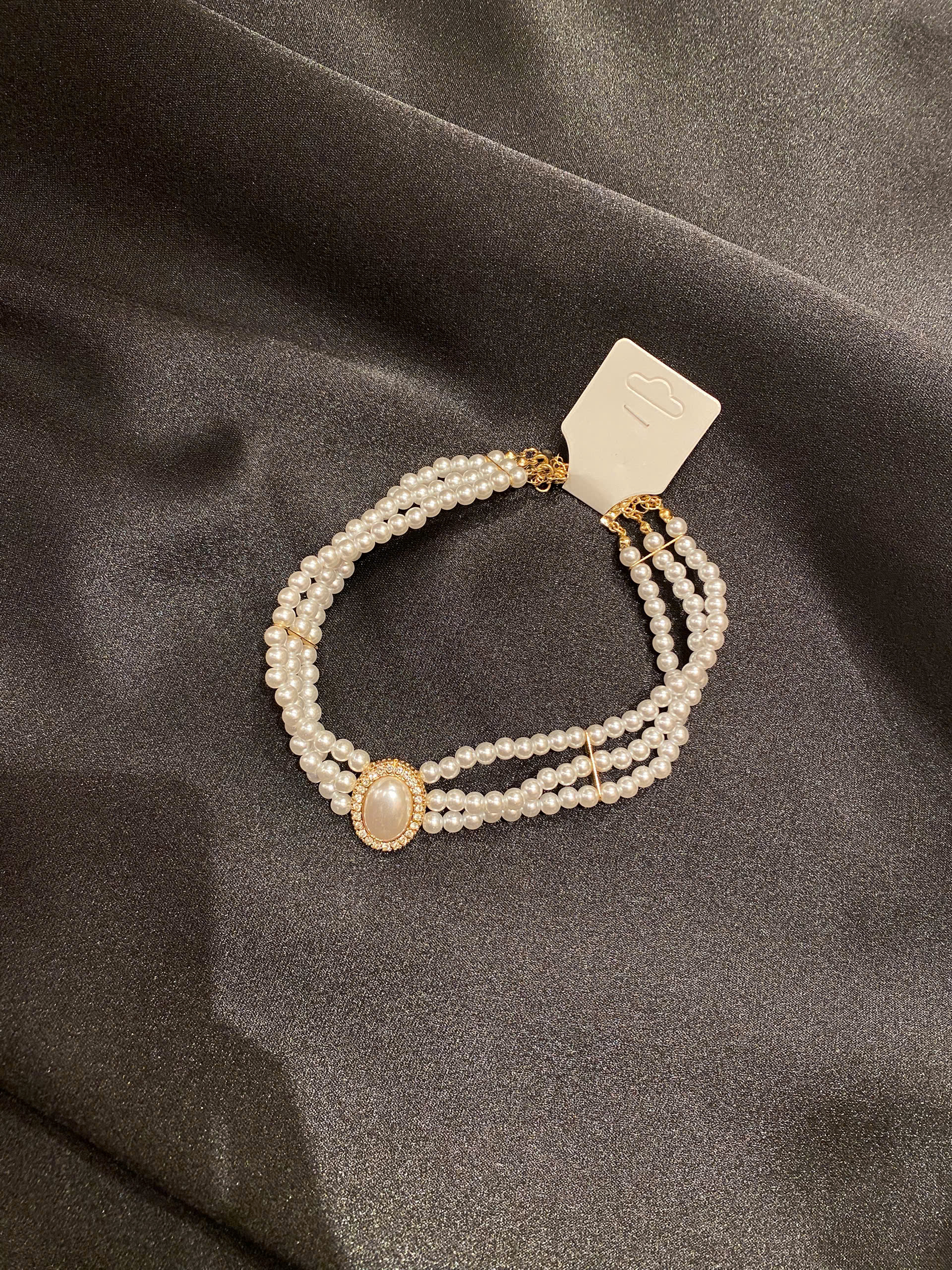 Vòng cổ ngọc trai thời thượng