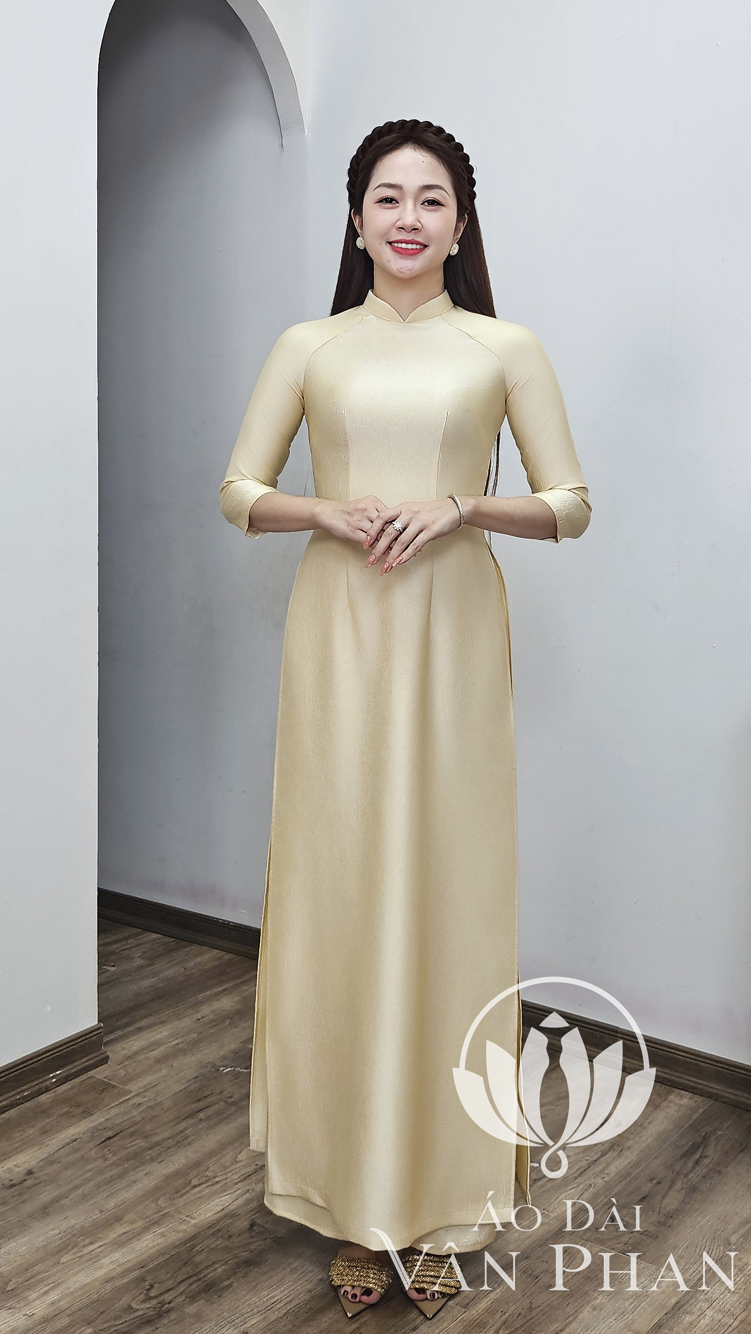 A3220CC  áo dài cổ 2p tay lỡ lụa duba màu kem