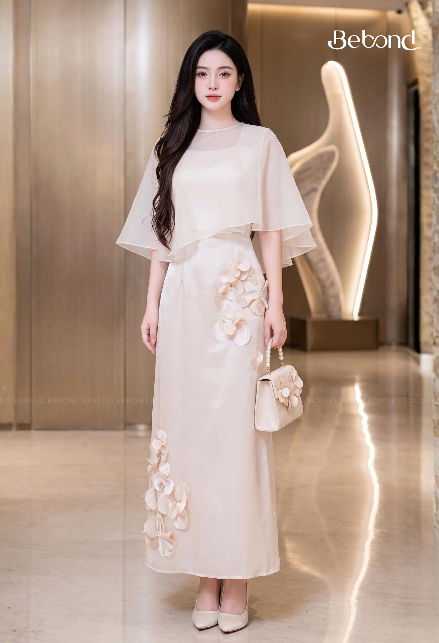 Áo choàng voan tơ ALLURE màu KEM