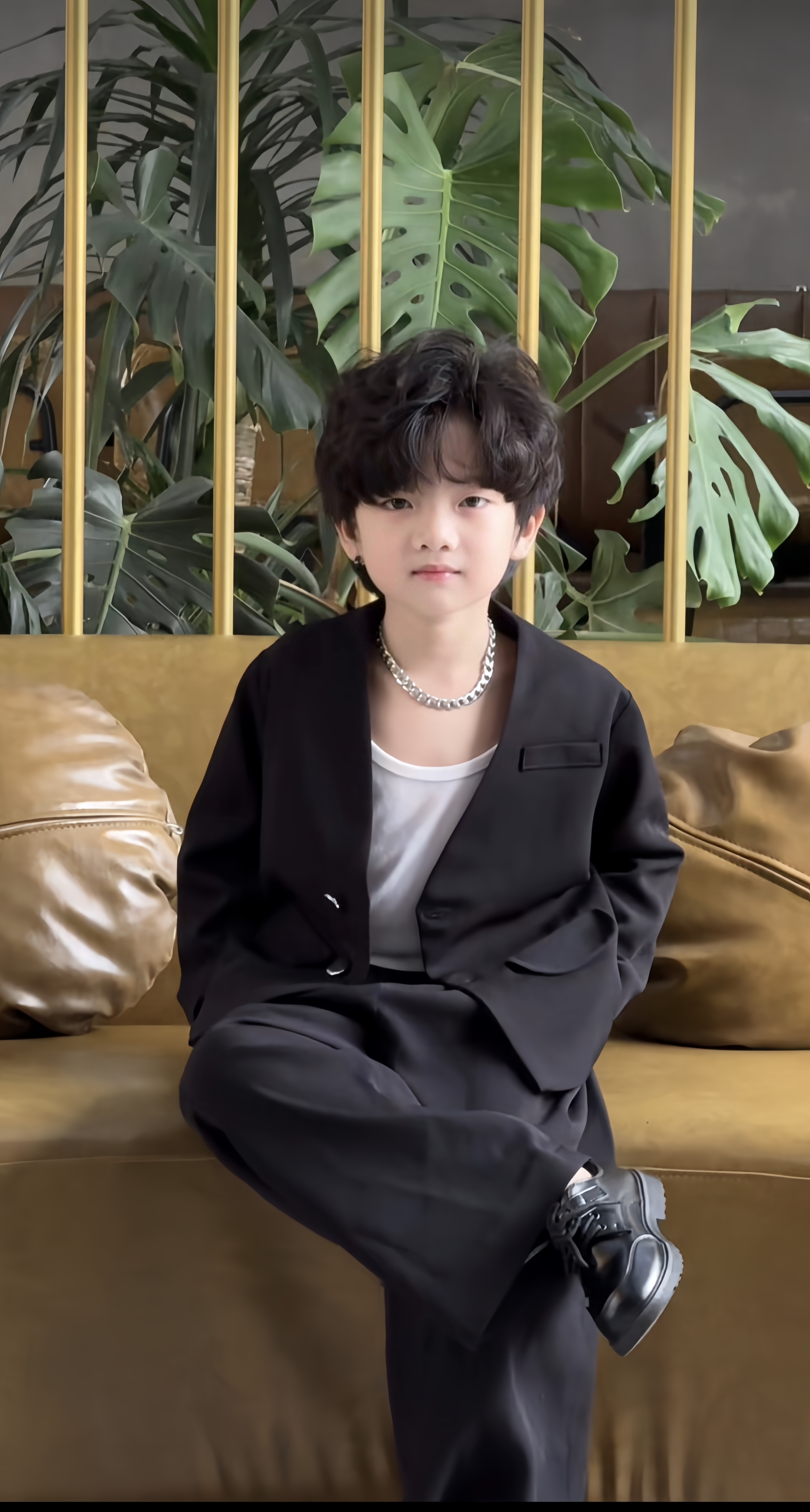 Bộ Vest Cổ Tim Cho Bé Trai, Bé Gái (Không bao gồm áo thun bên trong)._thumbnail_2