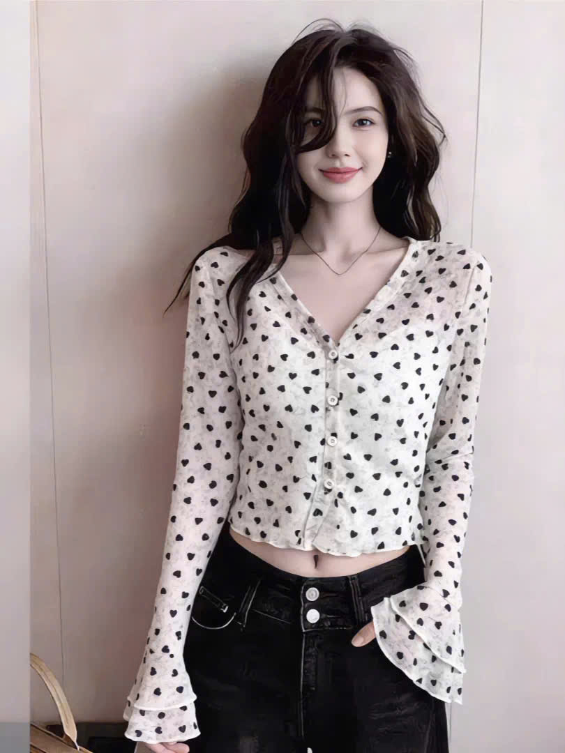 MS PV2804347 : Áo Sơ Mi Họa Tiết Trái Tim