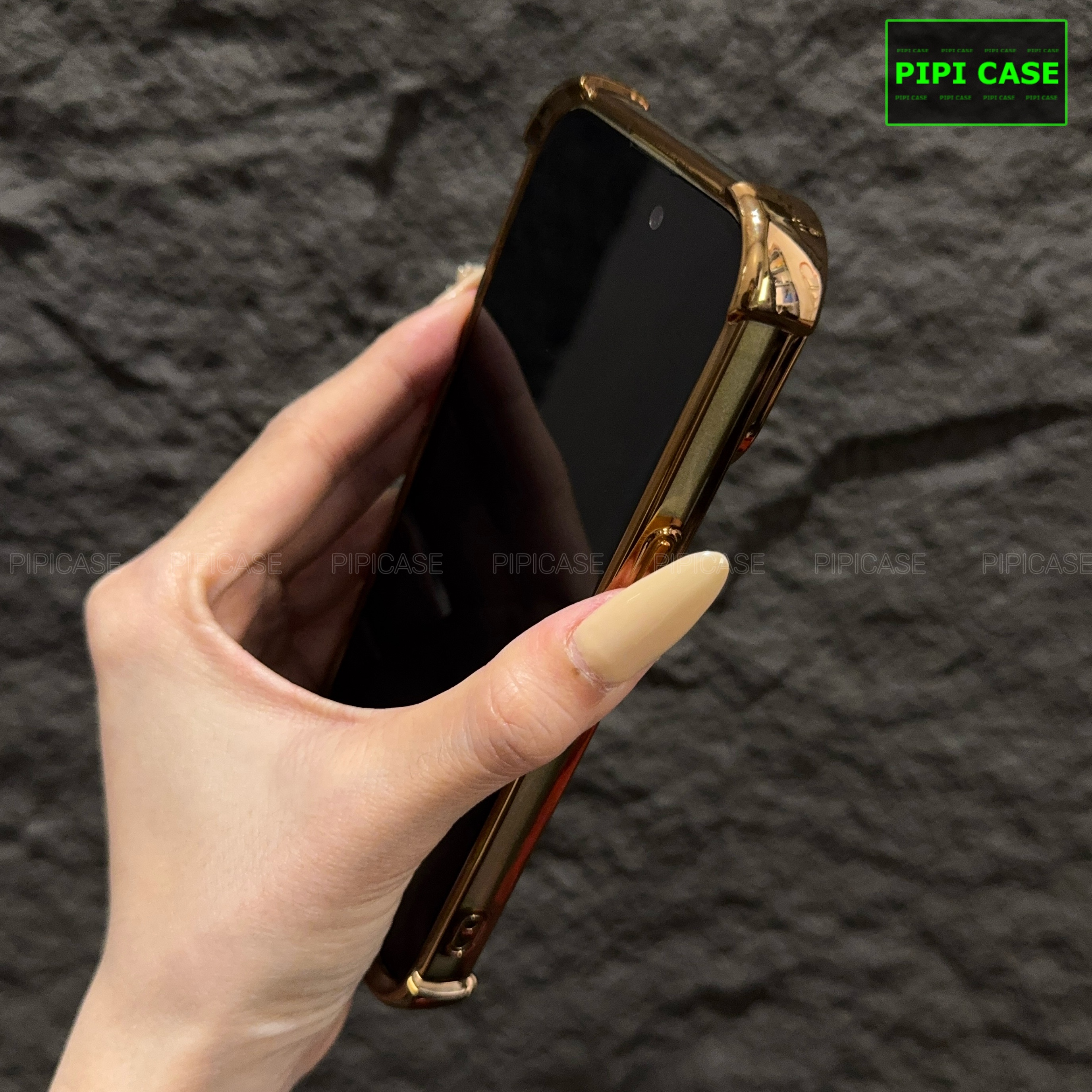 Ốp Lưng iPhone 15 - Gu - Vàng_thumbnail_15
