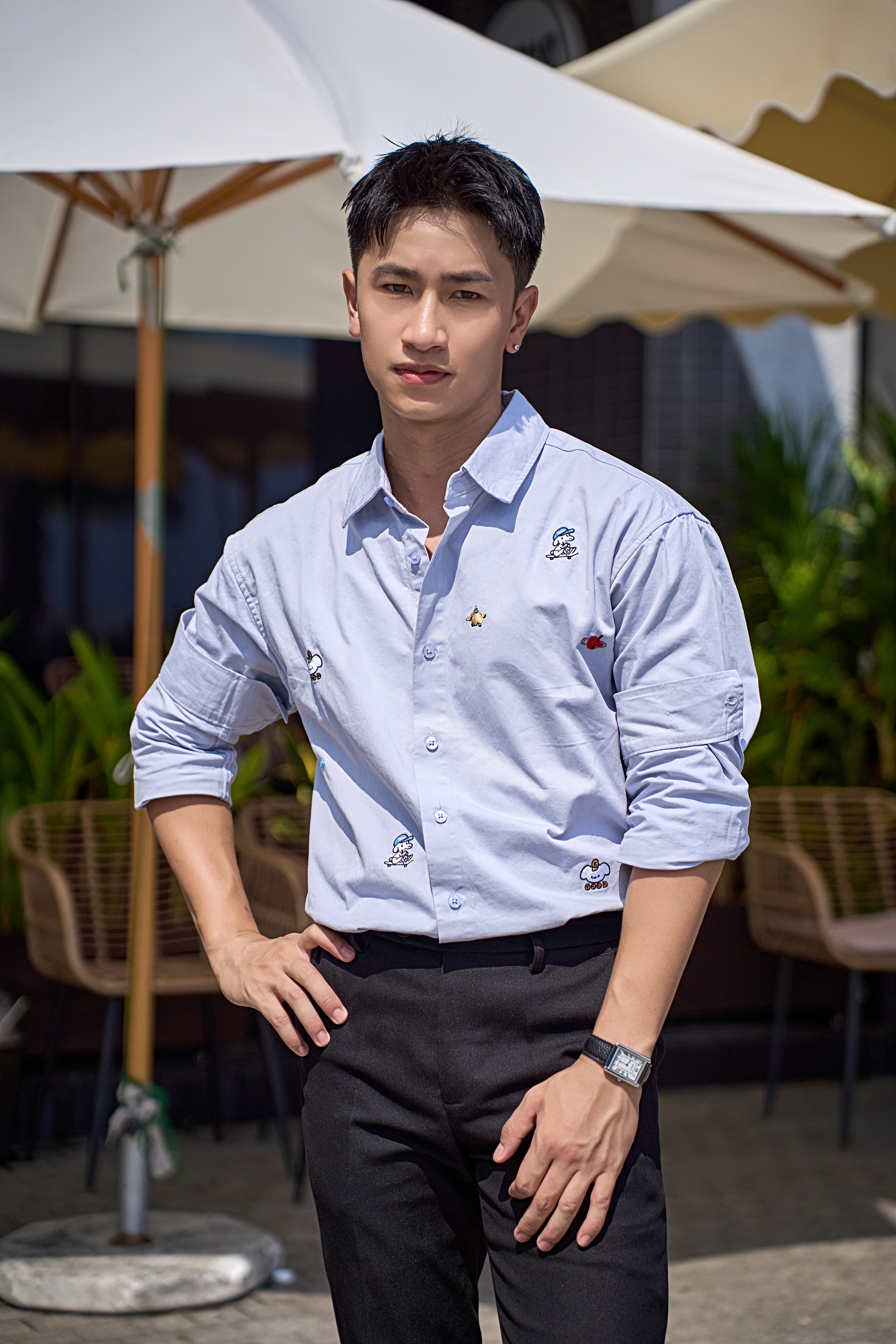 SA115 - Áo sơ mi nam dài tay thêu họa tiết hoạt hình phong cách Nhật Bản, dáng rộng, màu trắng xanh nhạt_thumbnail_7