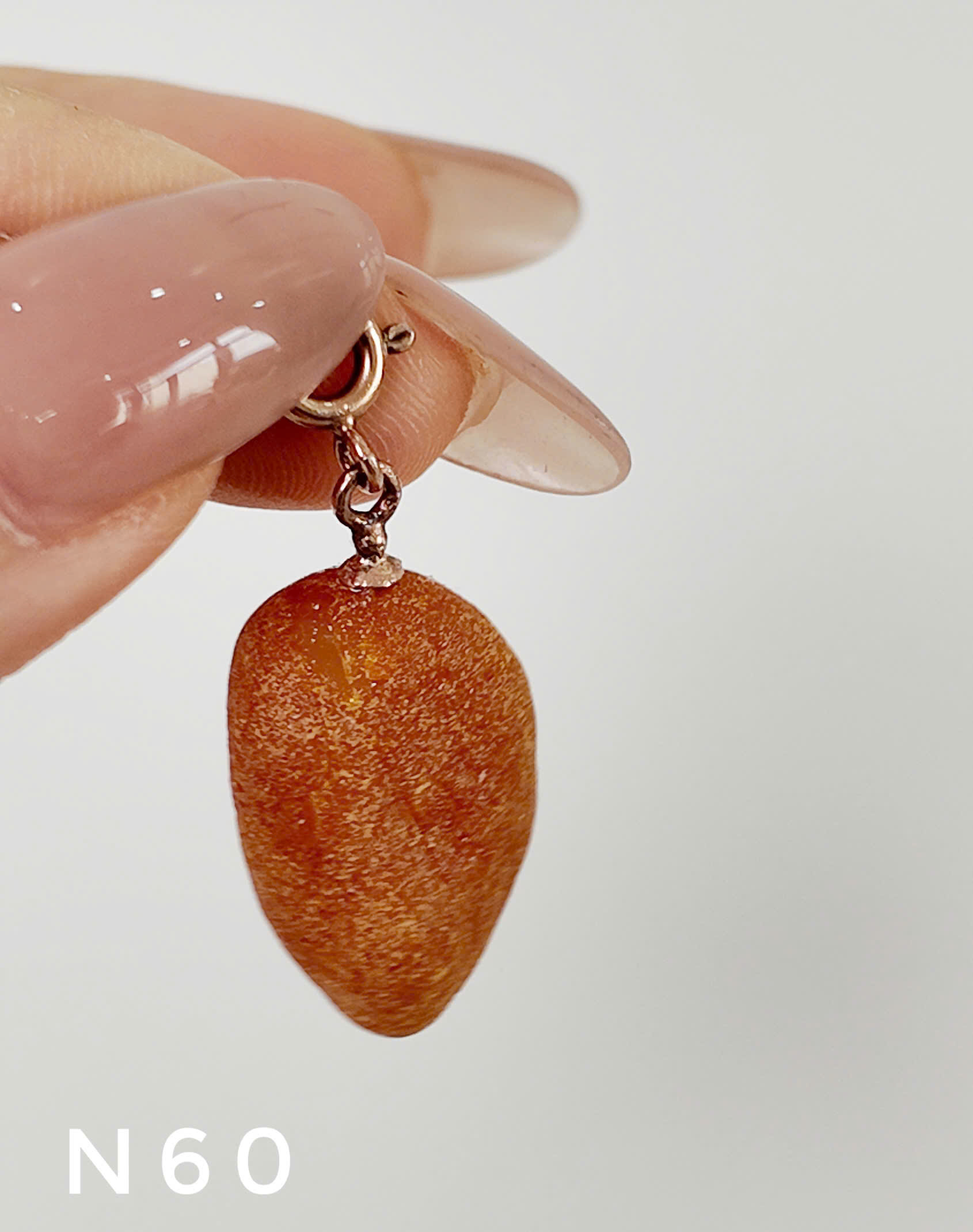 Mặt Dây Chuyền Hổ Phách Dáng Giọt Chốt Bạc - N60_thumbnail_2
