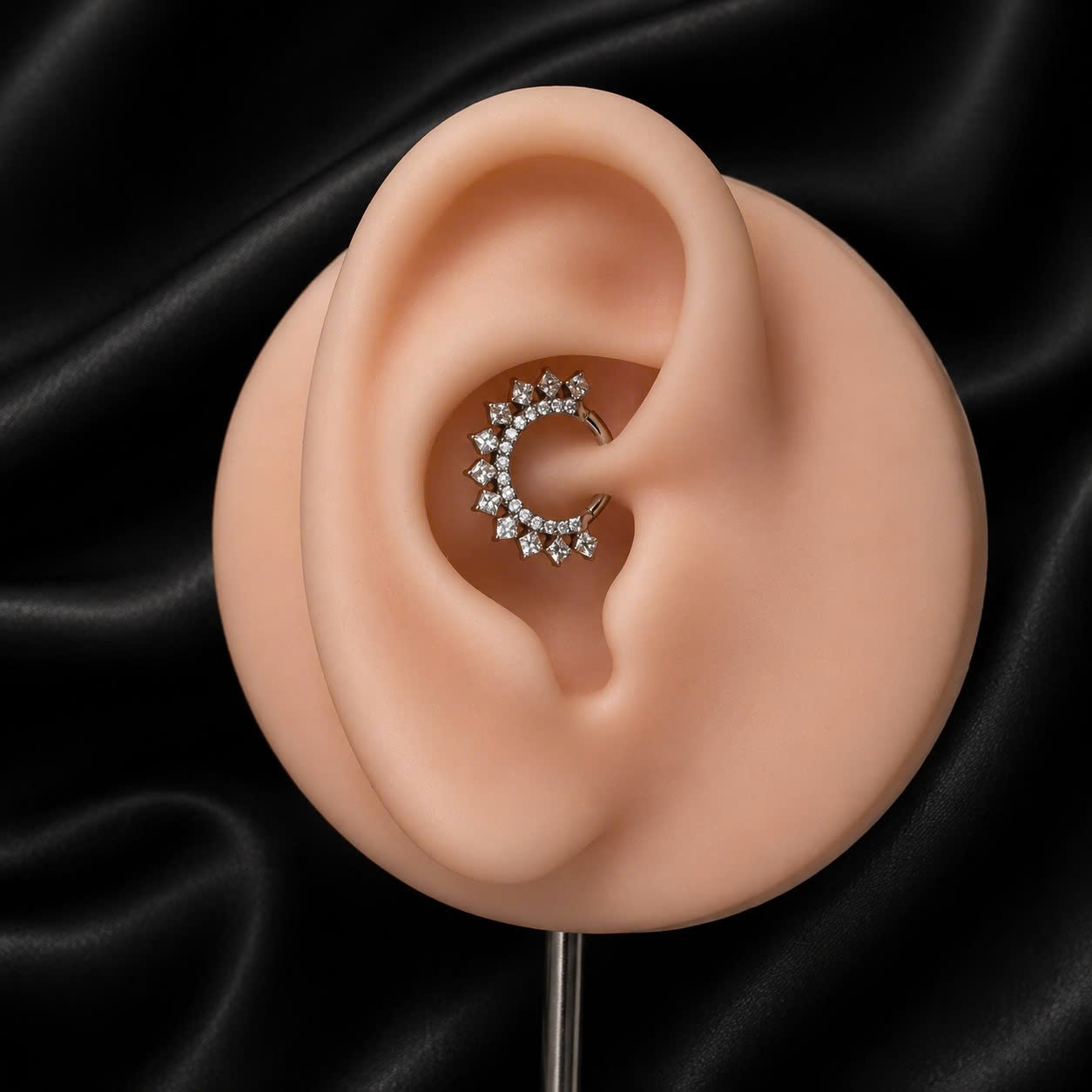 Daith titan mặt trời 11 đá trắng 8mm._thumbnail_3