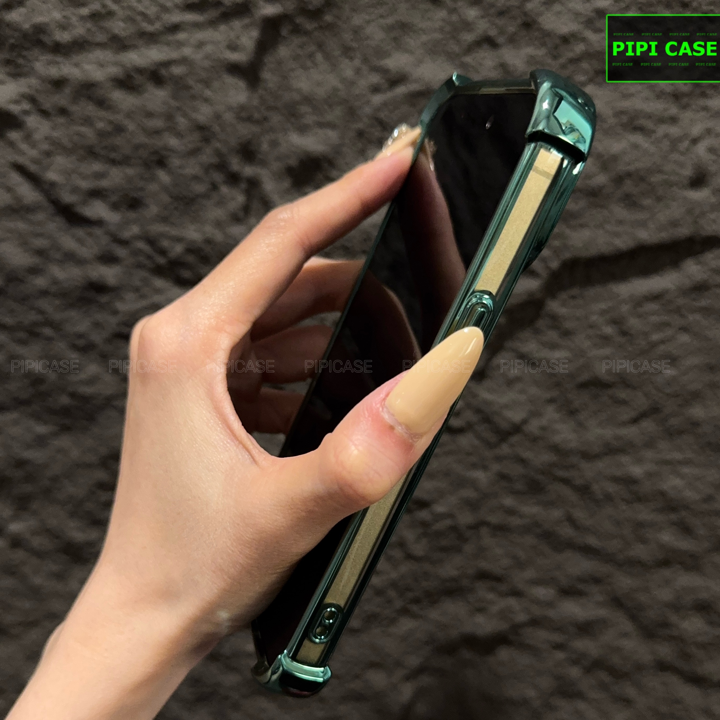Ốp Lưng iPhone 15 - Gu - Xanh Lá_thumbnail_1