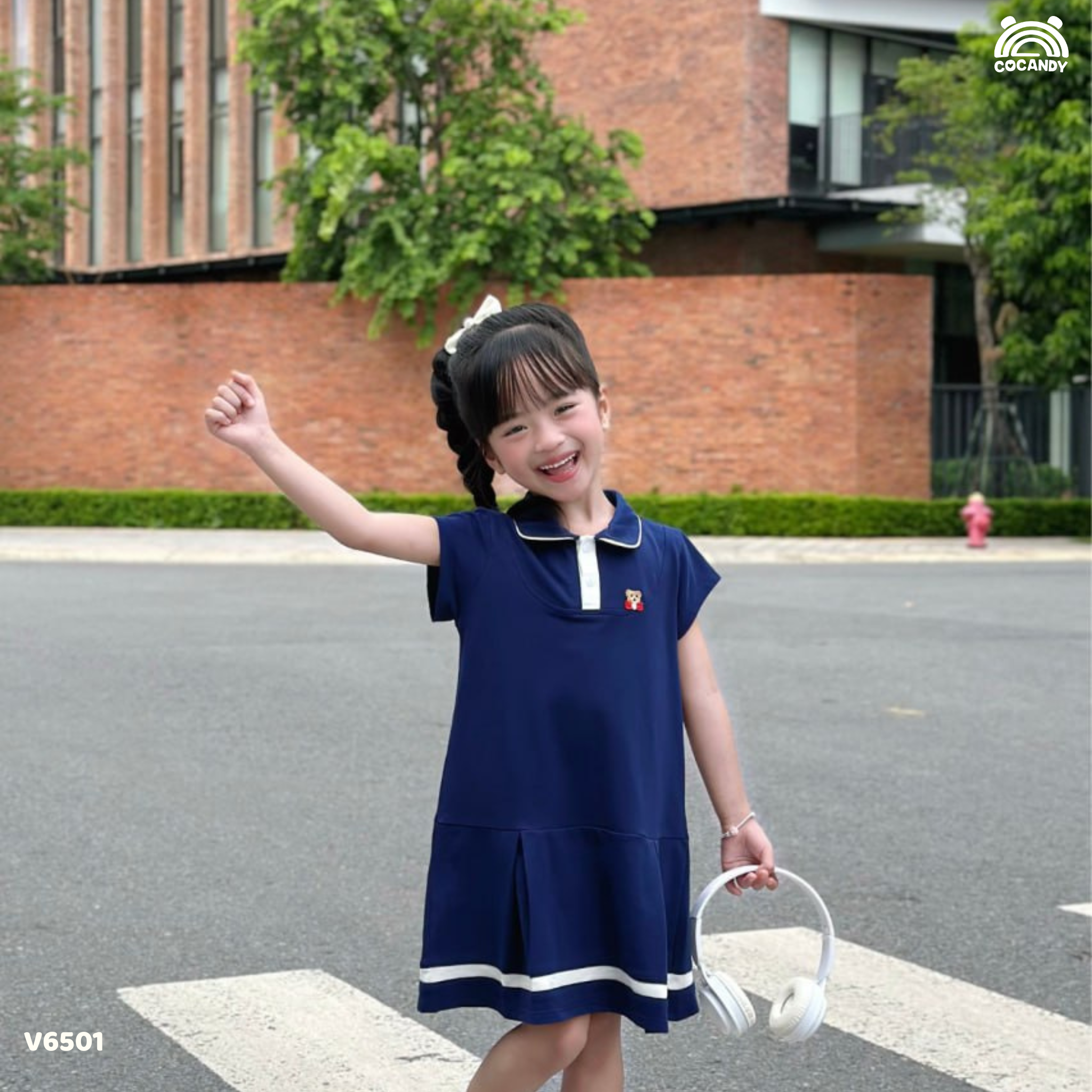 Váy cộc XANH NAVY cổ sen tag gấu_thumbnail_2