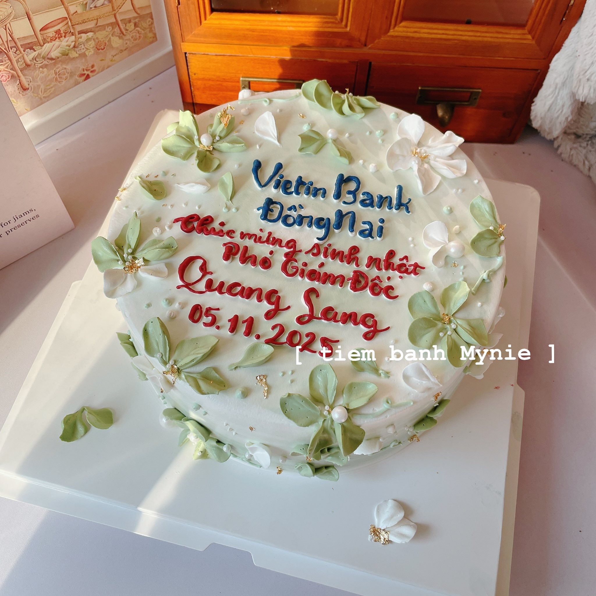 Bánh kem trang trí hoa - MH0151