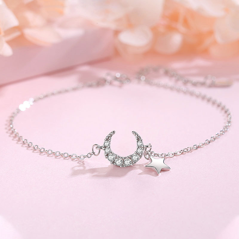 Vòng Tay Bạc S925 Nữ Mẫu Trăng Sao Đính Đá Zircon Thời Thượng HTT035