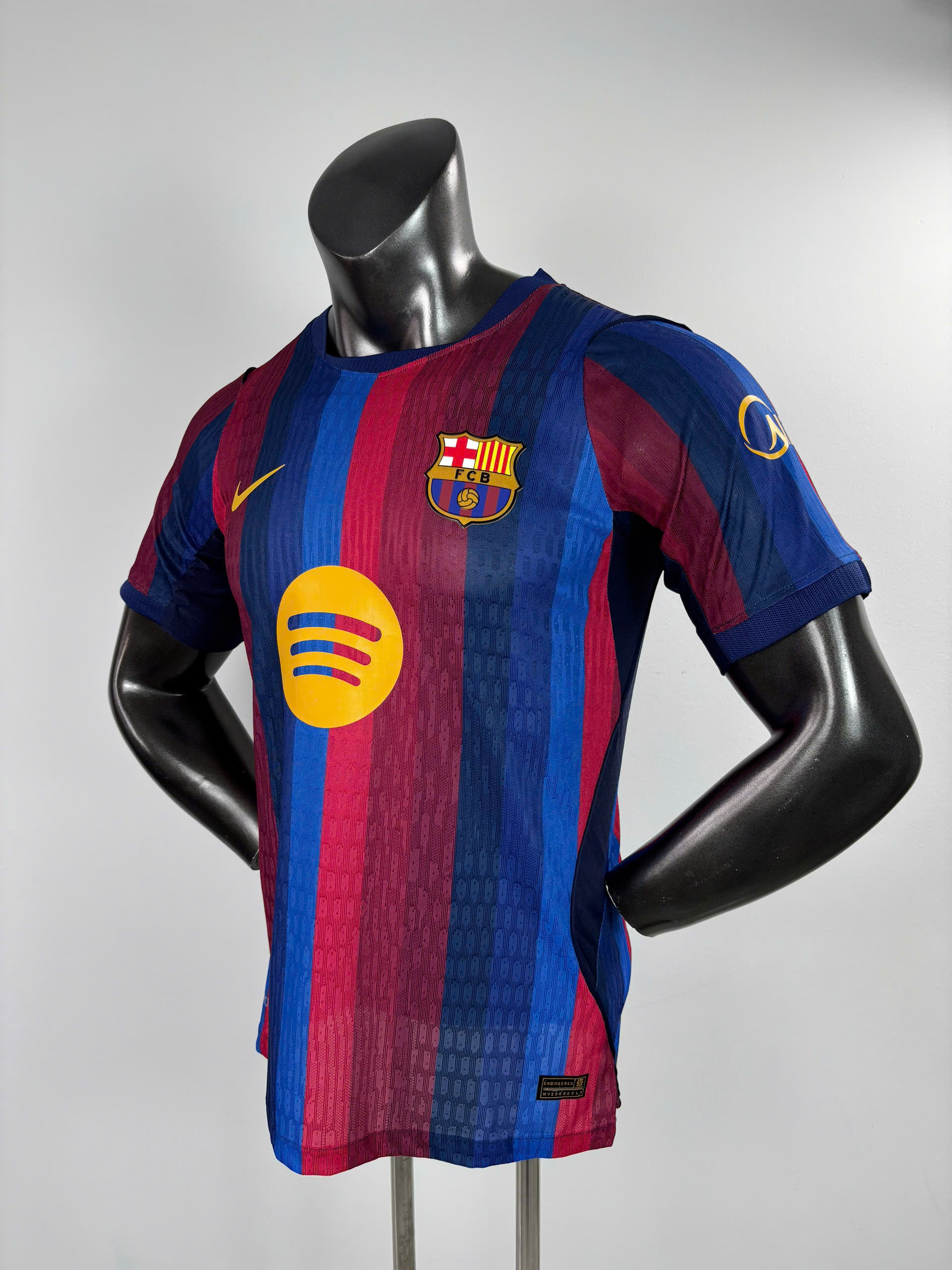 Áo Barca sân nhà xanh đỏ 26/27 SF