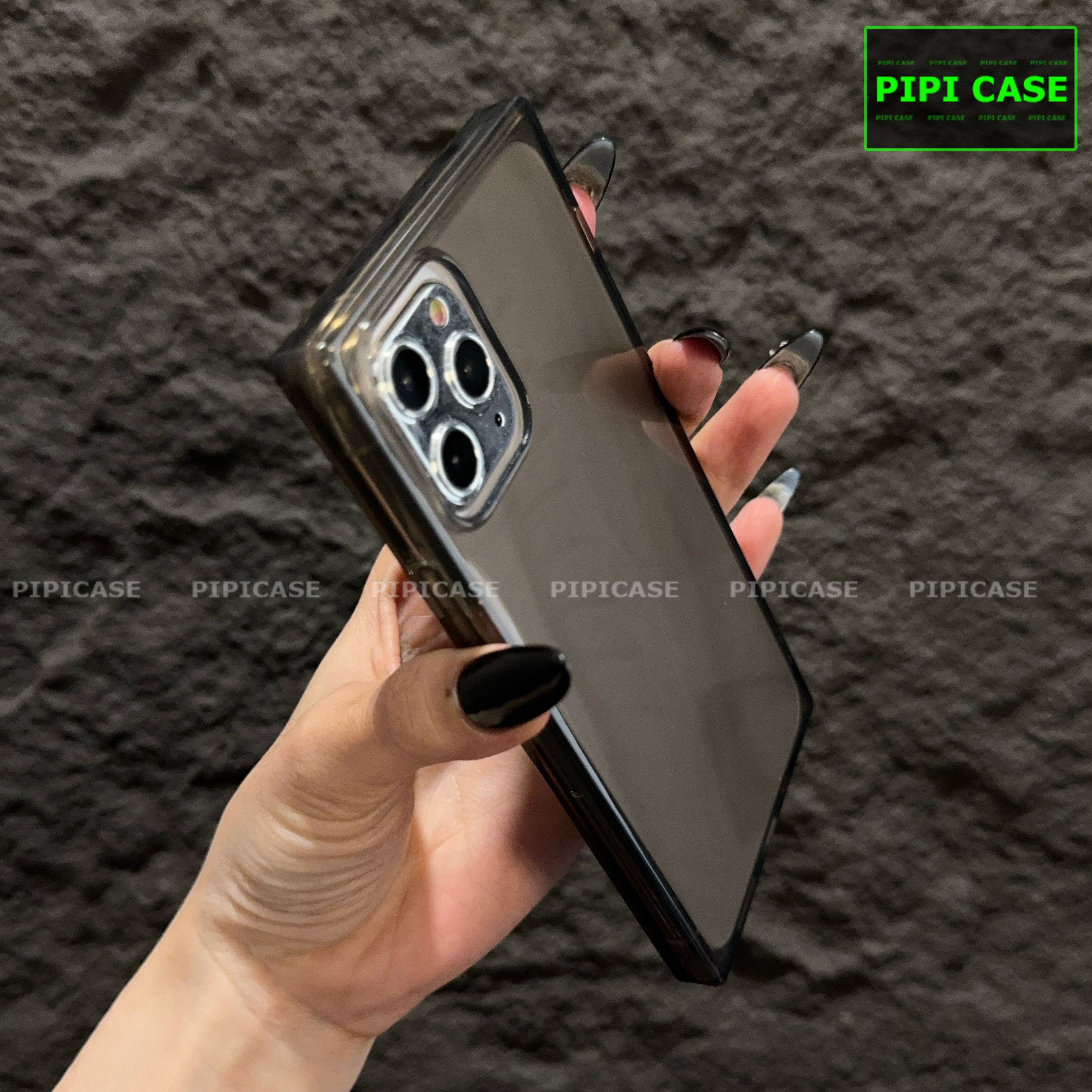 Ốp Lưng iPhone 11 Pro - Layla - Đen_thumbnail_1