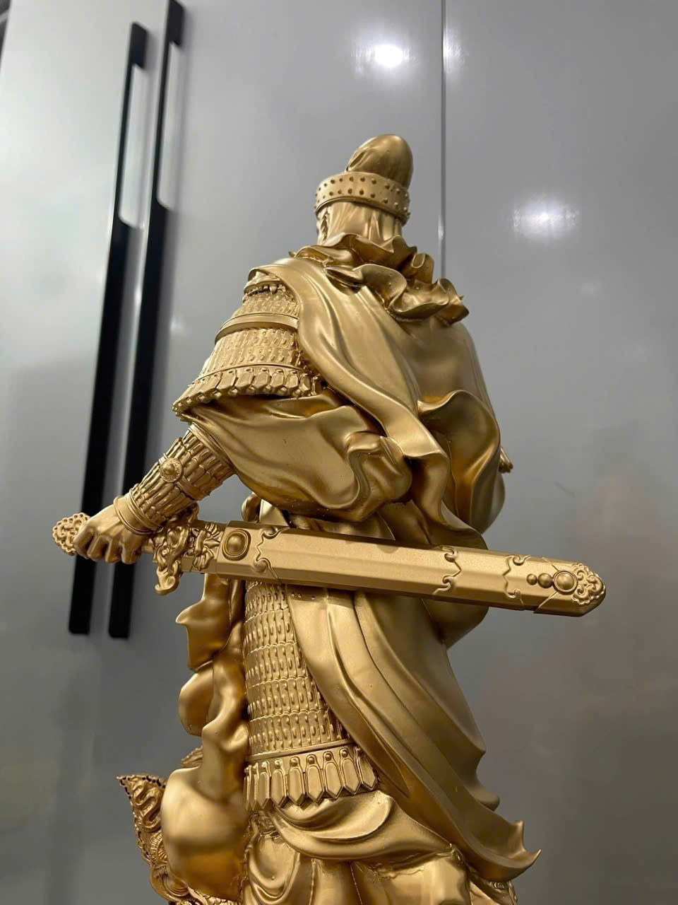 Tượng Hưng Đạo Đại Vương Màu Vàng KT 52 cm_thumbnail_3