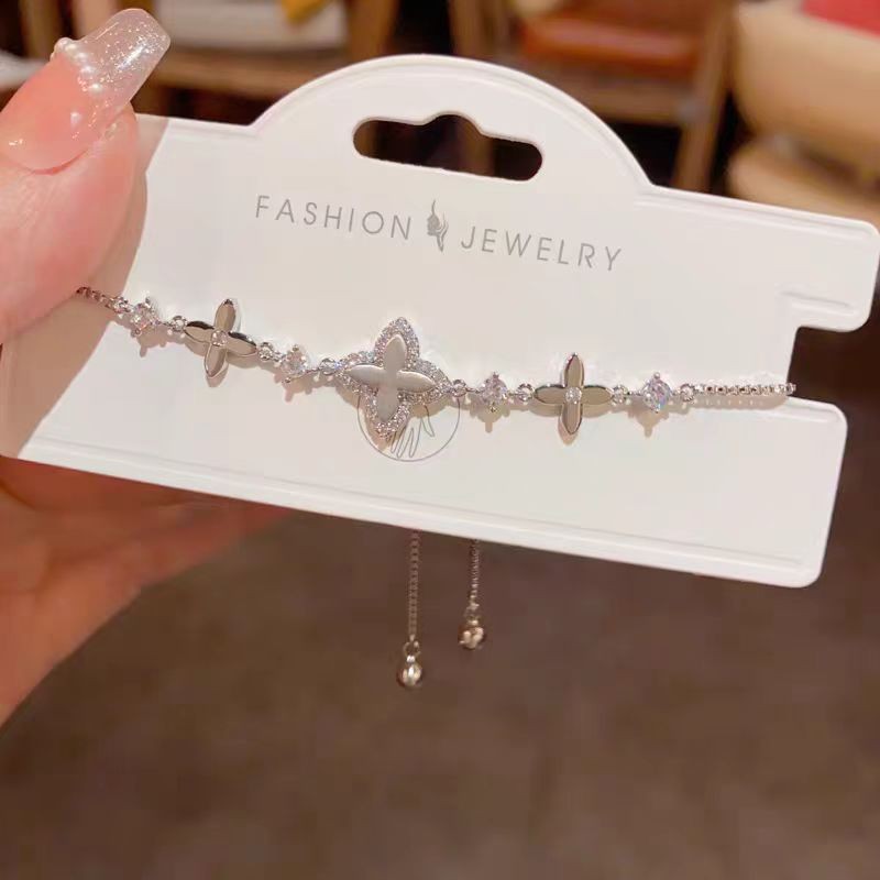 Vòng tay zircon hình hoa nhỏ lấp lánh dành cho nữ, phụ kiện trang sức cao cấp khảm kim cương hình hoa anh đào phù hợp mọi phong cách Màu sắc: Vòng tay ngôi sao khảm bạc siêu nhỏ