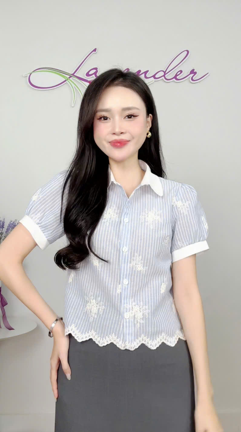 Áo sơ mi kẻ thêu ren A4271