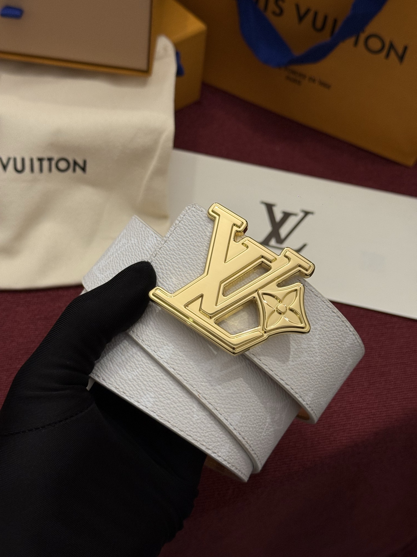 Belt LV