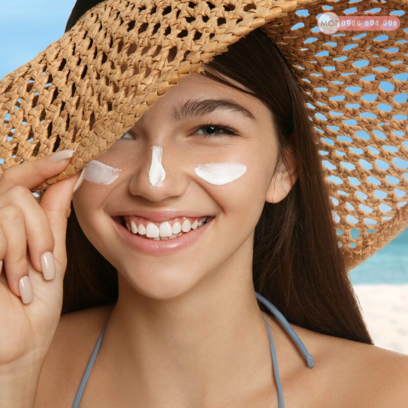 4 lỗi sai khi dùng kem chống nắng khiến lỗ chân lông ngày càng to