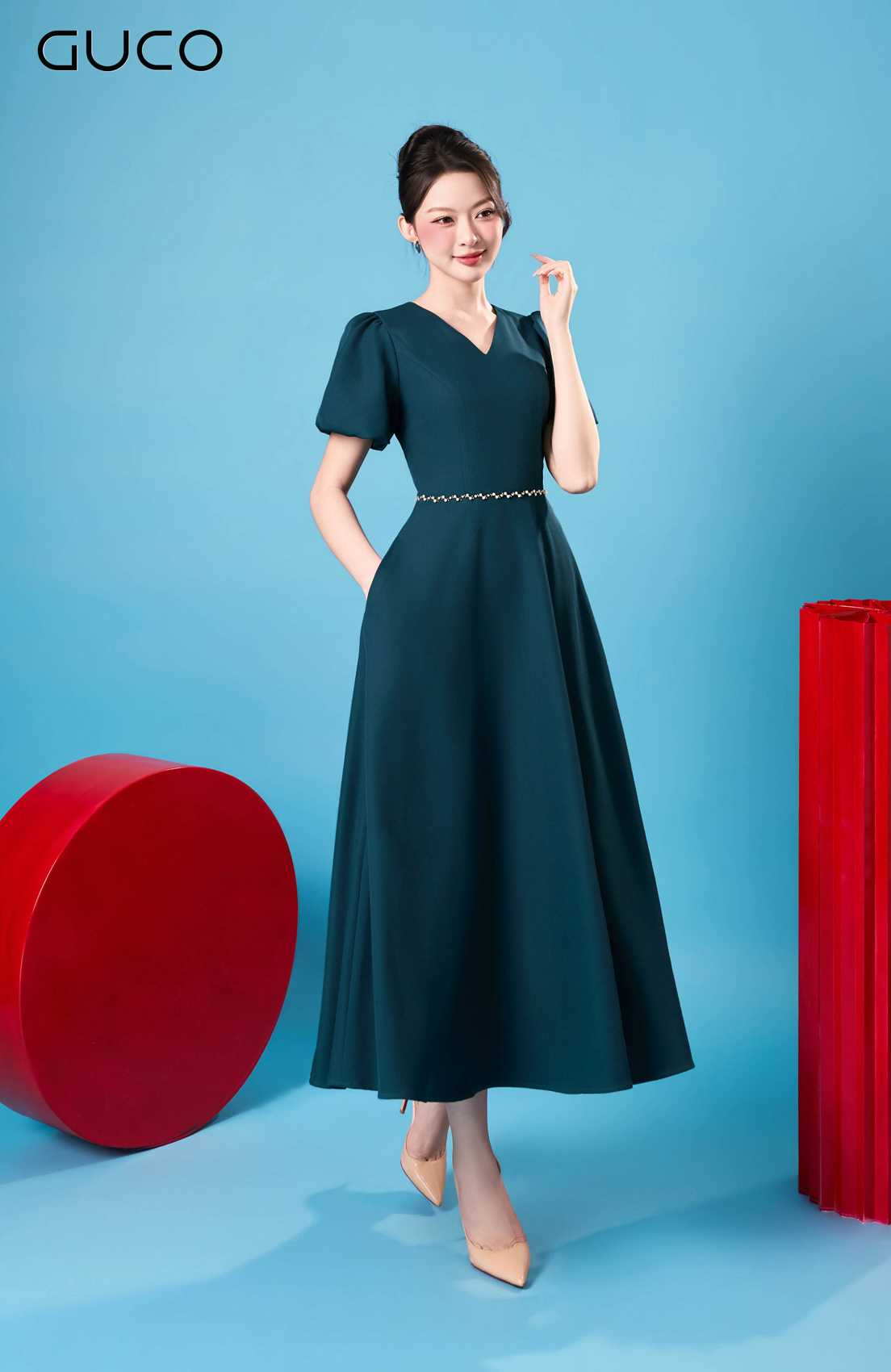 Đầm Xòe Xanh Cổ Tim Đính Đá Eo