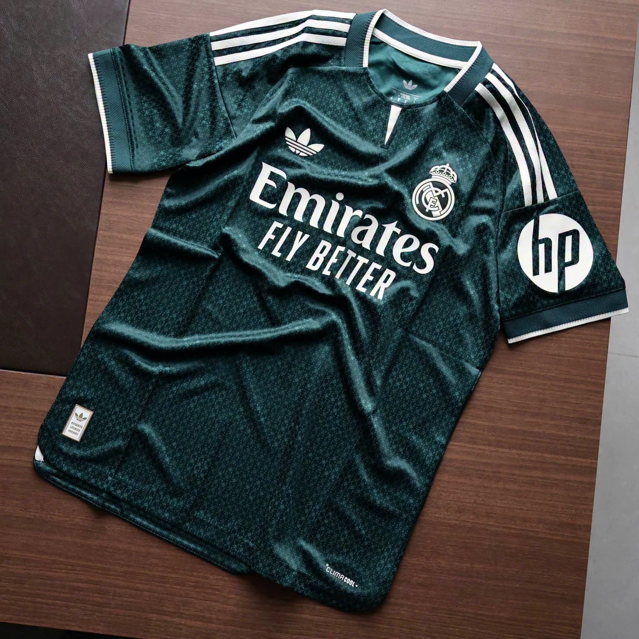 Real Madrid sân khách bản player 26-27