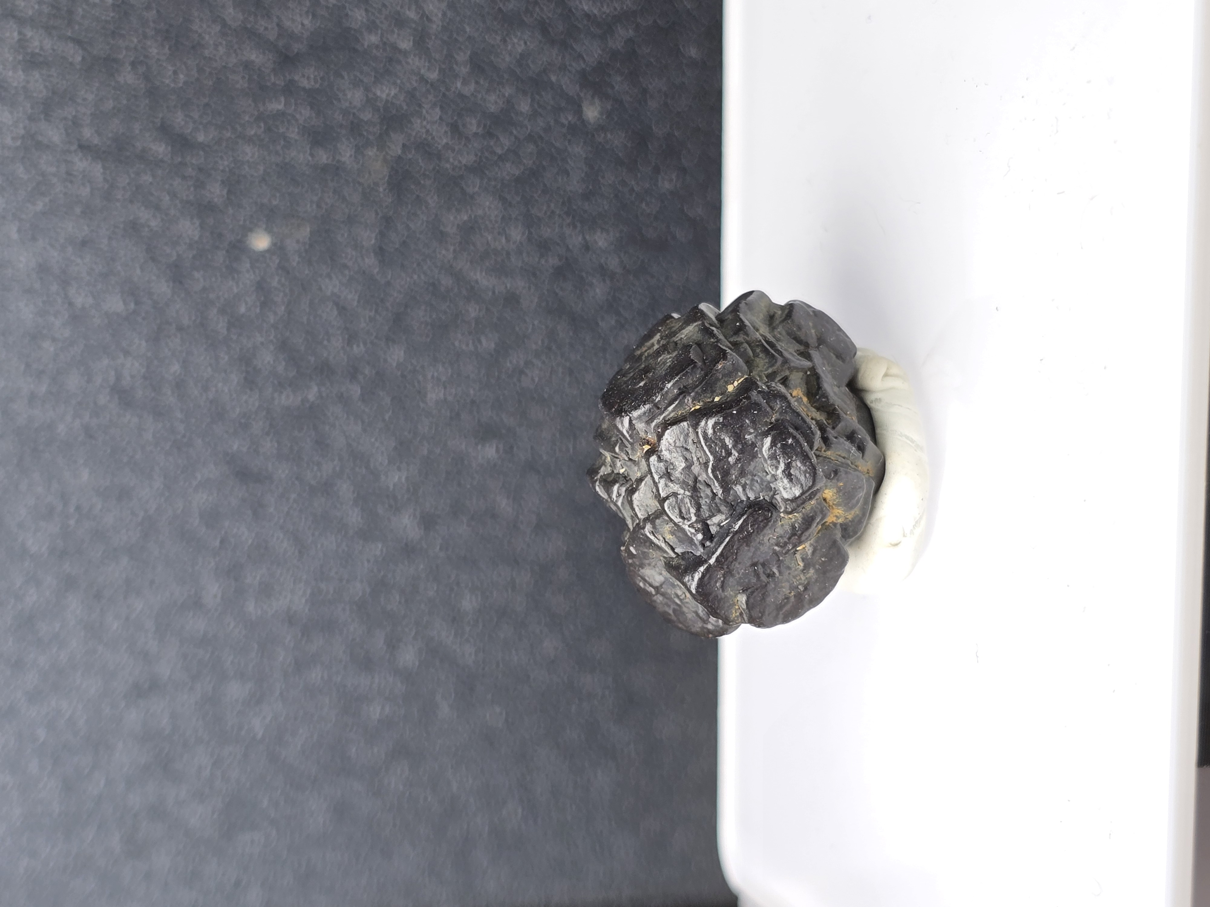 Hạt Đá Tiên Tri Prophecy Stone có xỏ lỗ xuyên - xuất xứ khu vực sa mạc Sahara, Ai Cập Size ~2cm