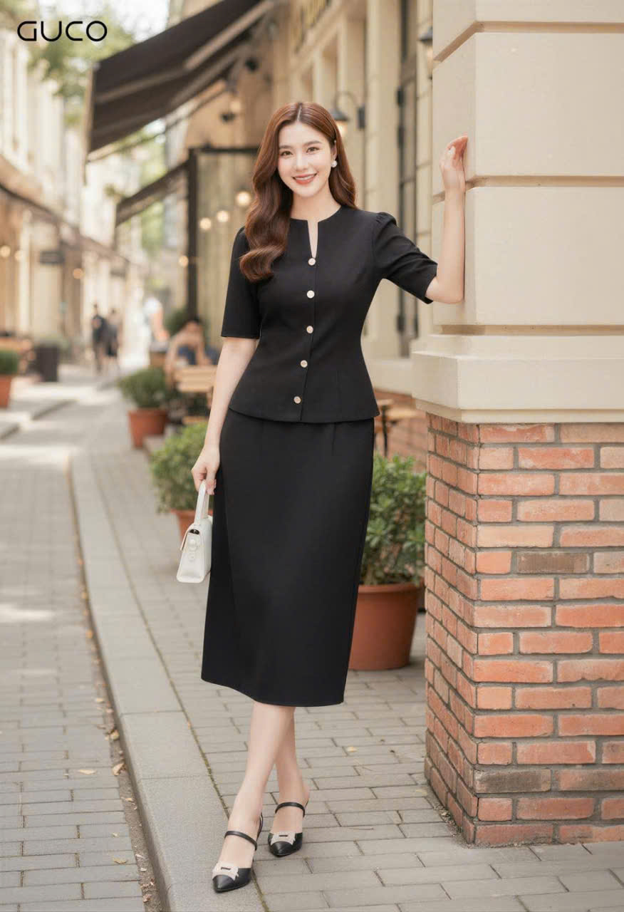 ÁO KIỂU CỔ V ĐÍNH NÚT - ĐEN_thumbnail_2