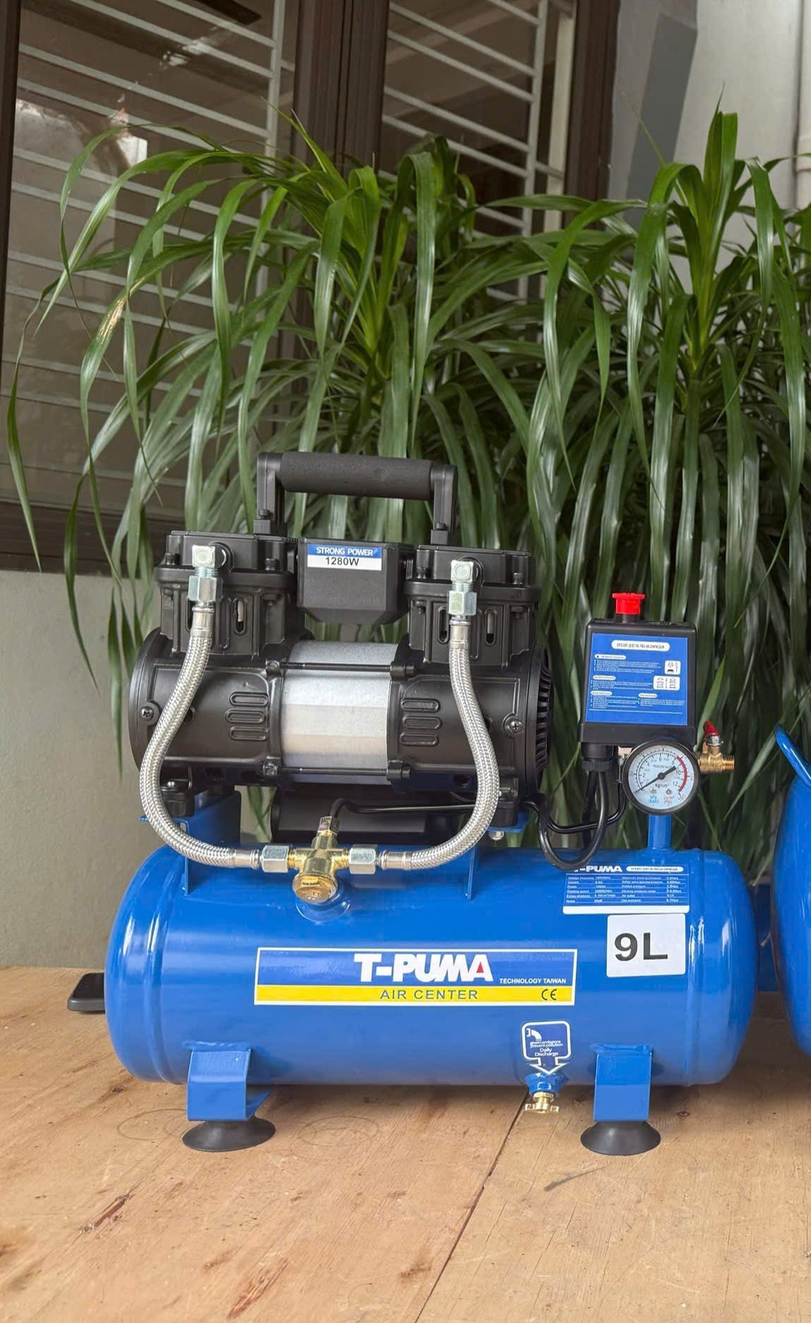 Máy Nén Khí Mini Không Dầu T-PUMA 9L – Chuyên Bơm Hơi, Phun Sơn, Bắn Đinh