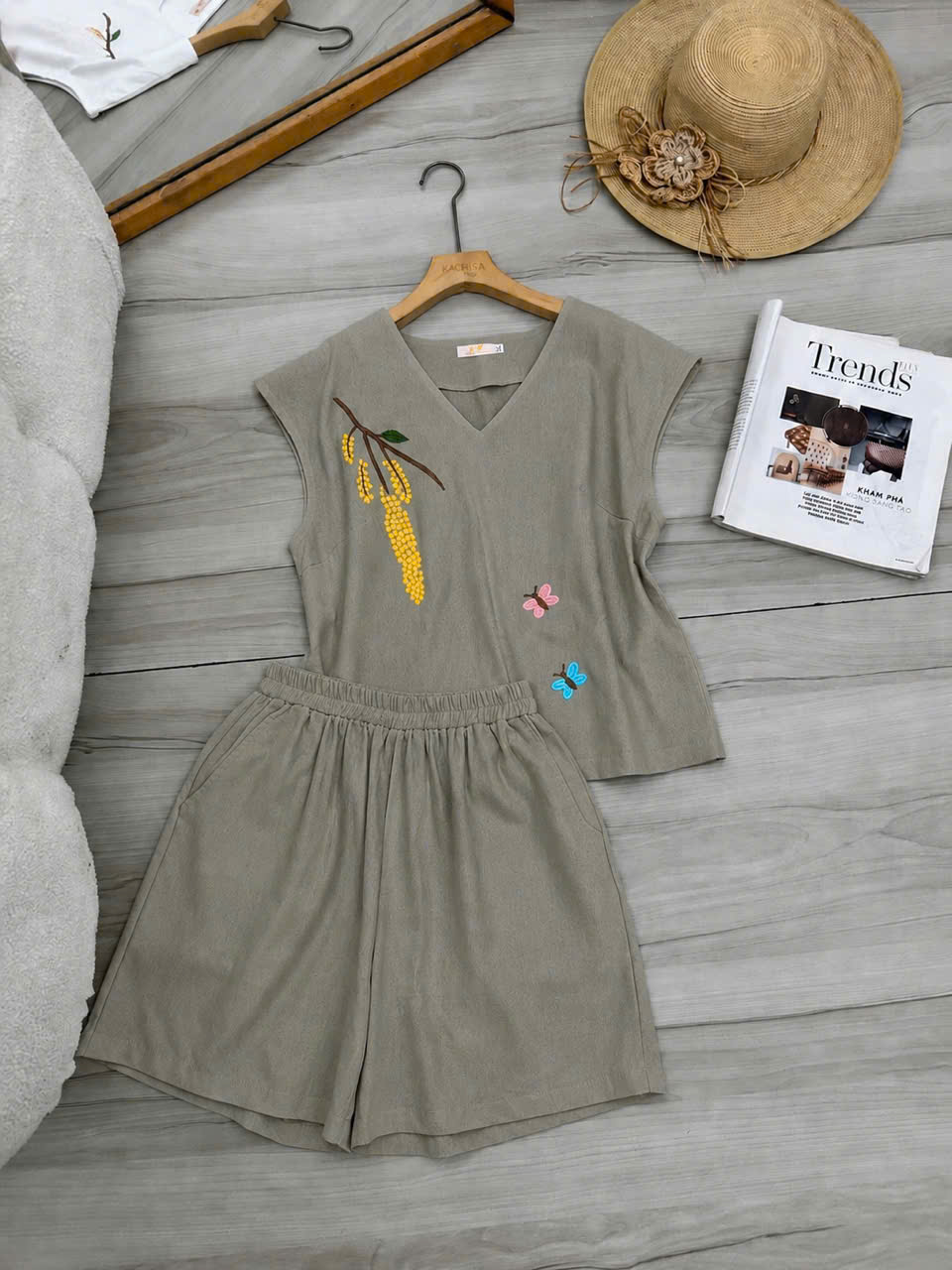Bộ linen bột đùi áo cổ tim thêu lúa_thumbnail_8