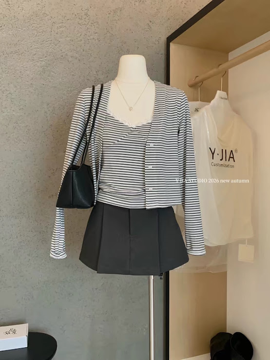 Lucas - Set áo 2 dây sọc ngang viền ren + áo cardigan kẻ ngang