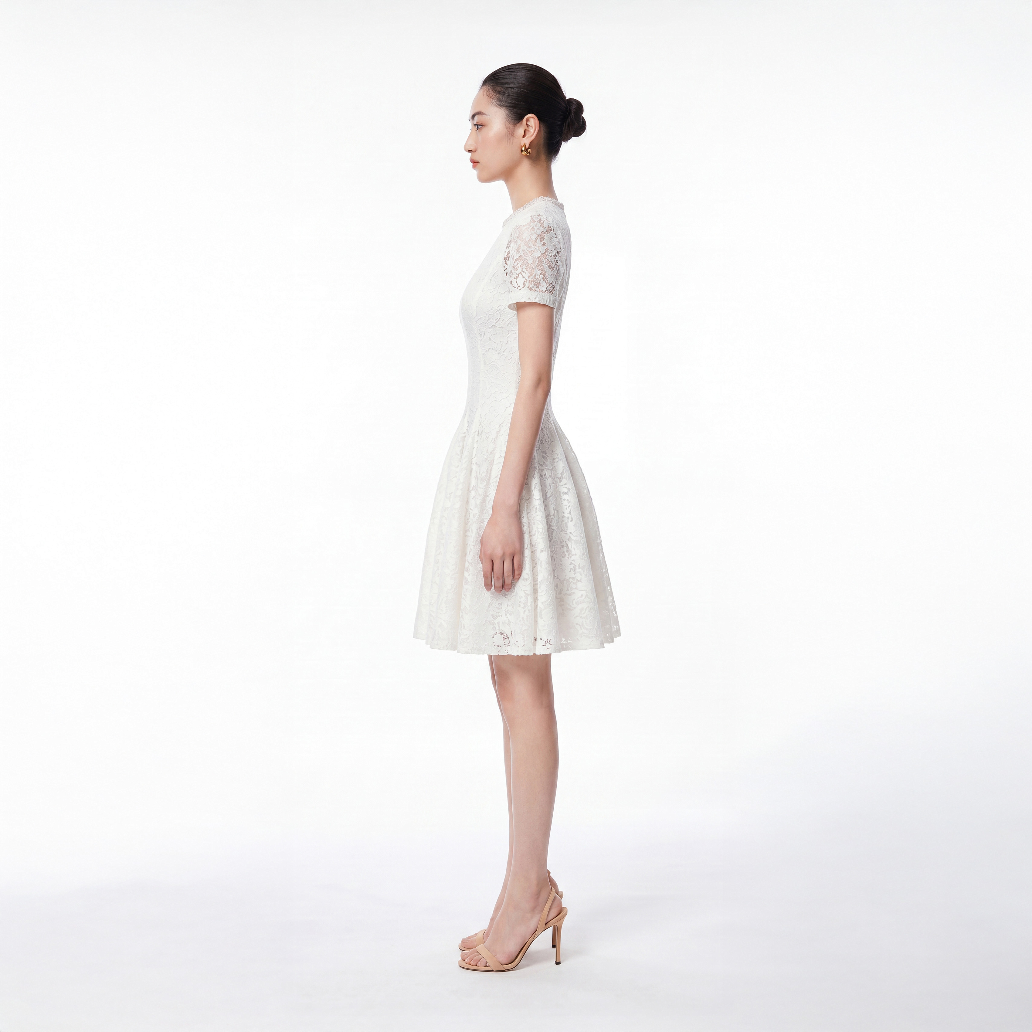 WHITE KAMEN DRESS_thumbnail_1
