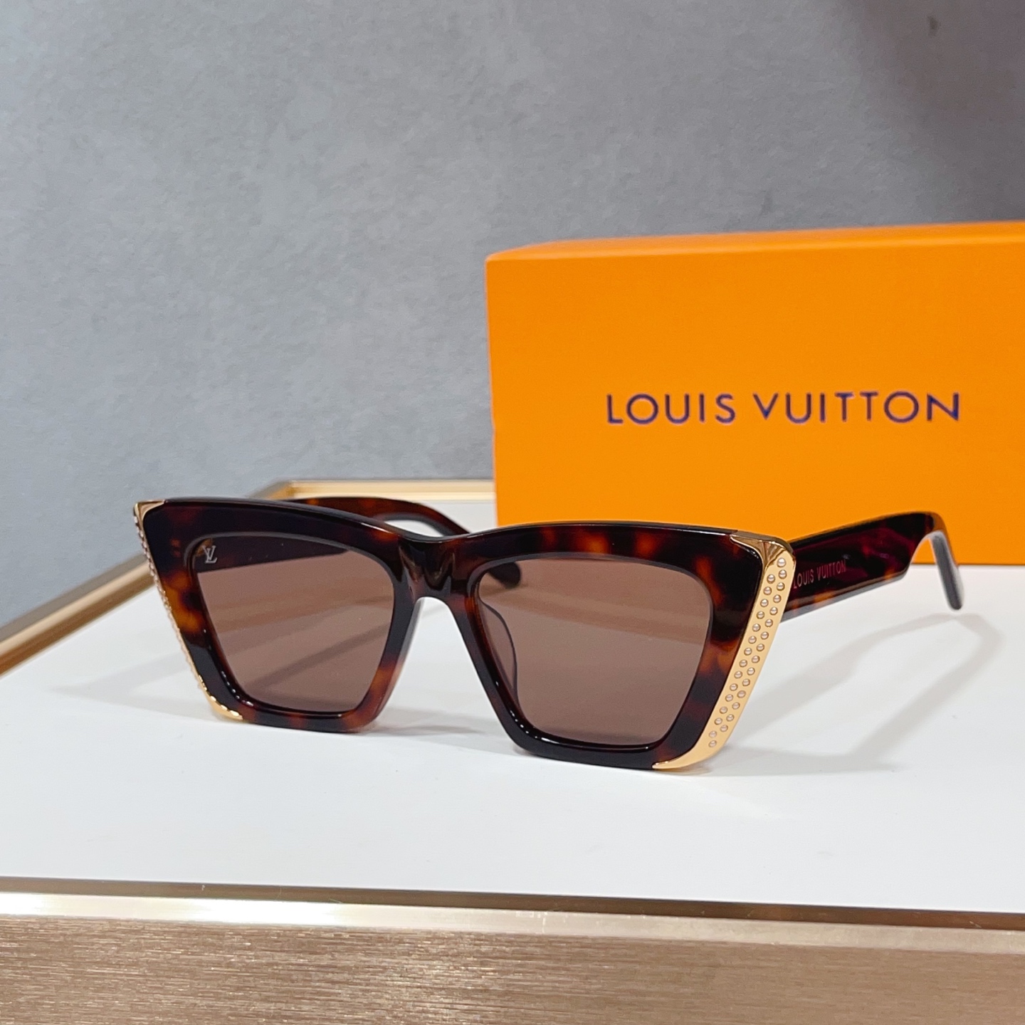 Kính Lv_thumbnail_4