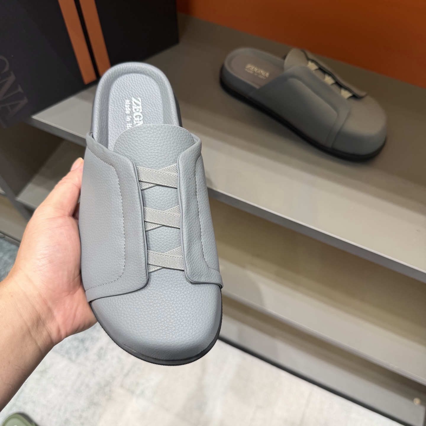 Sục Zegna_thumbnail_2