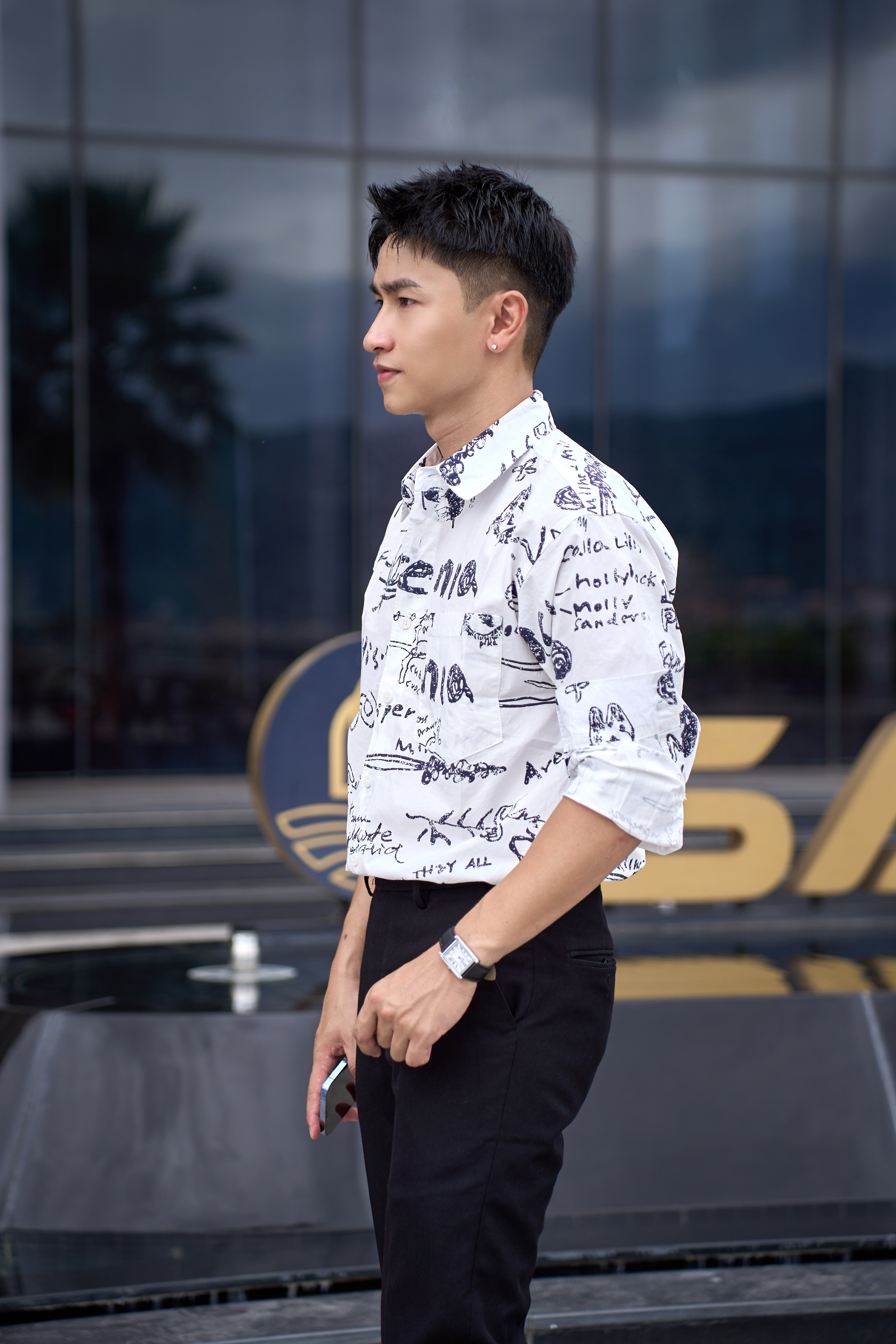 SA116 - Áo sơ mi nam dài tay in họa tiết phong cách Nhật Bản, dáng rộng thoải mái, màu trắng và xanh hoàng gia_thumbnail_3