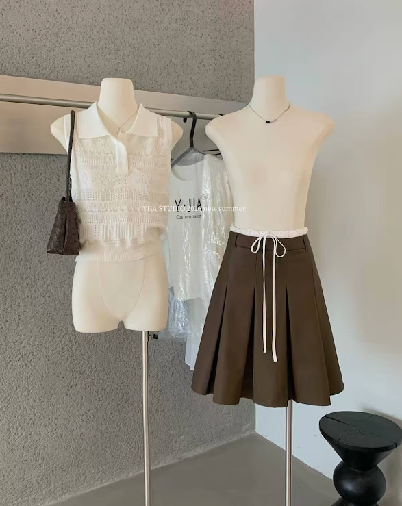 Lucas - Set áo zile len cổ bẻ thêu họa tiết lỗ + chân váy xòe xếp ly dáng lửng_thumbnail_6