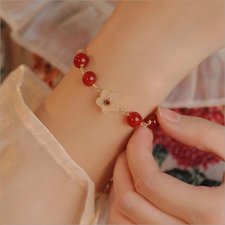 [Hoa huệ của thung lũng] Vòng tay rừng Trung Quốc Vòng tay tính khí siêu tiên Ins Phong cách quốc gia Ánh sáng đa năng sang trọng Vòng tay người bạn thân nhất Màu sắc: Hoa đào ngọc trai đỏ