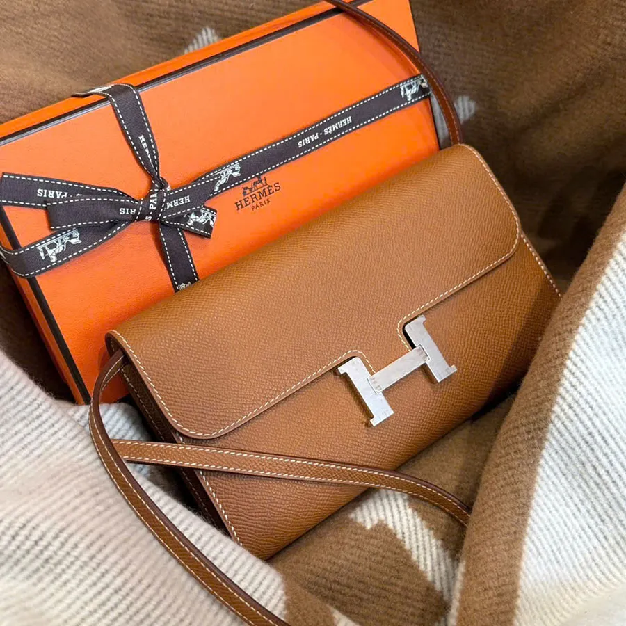 Hermès Constance Long To-Go