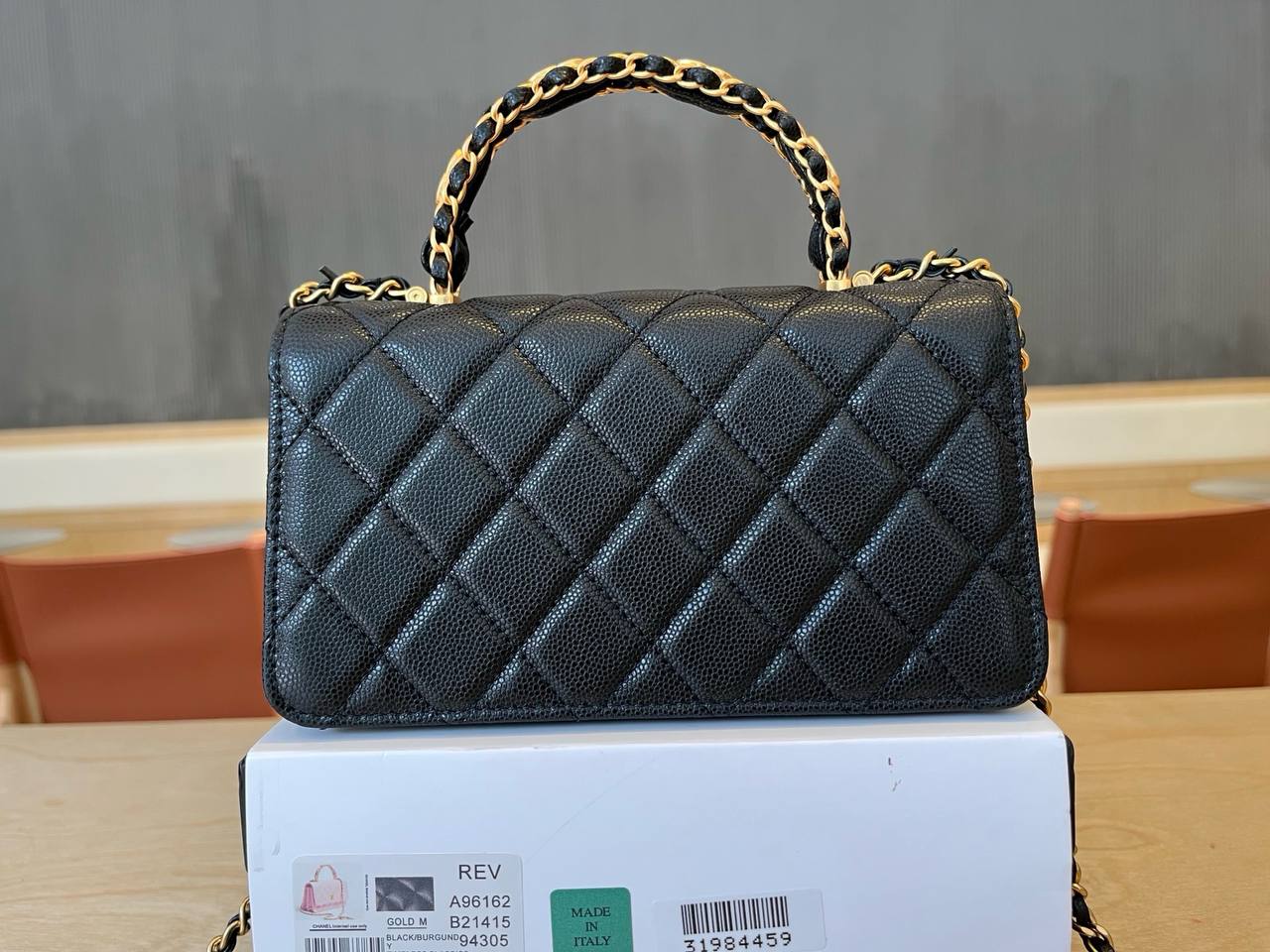 Chanel Wallet On Chain (WOC)