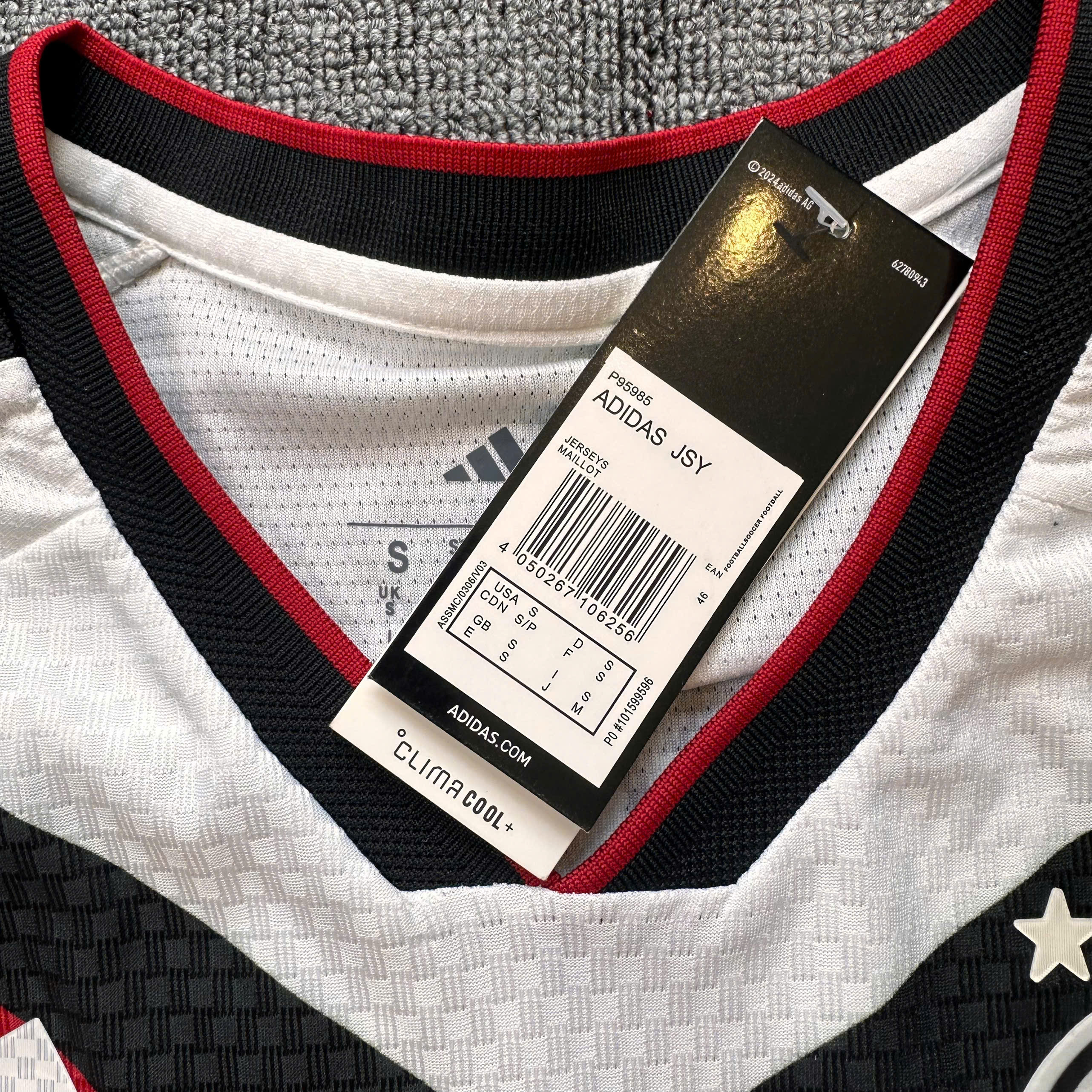 SALE 32 - Size: S_thumbnail_3